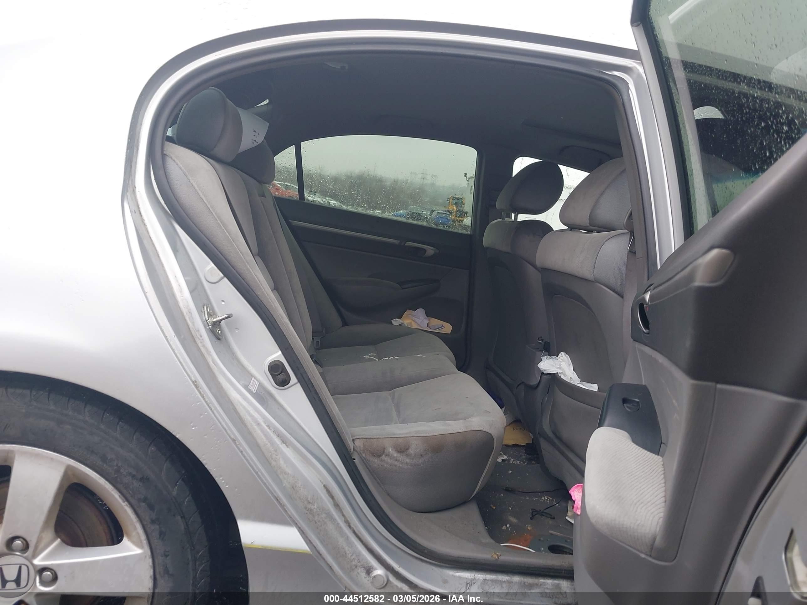 HONDA CIVIC image 8