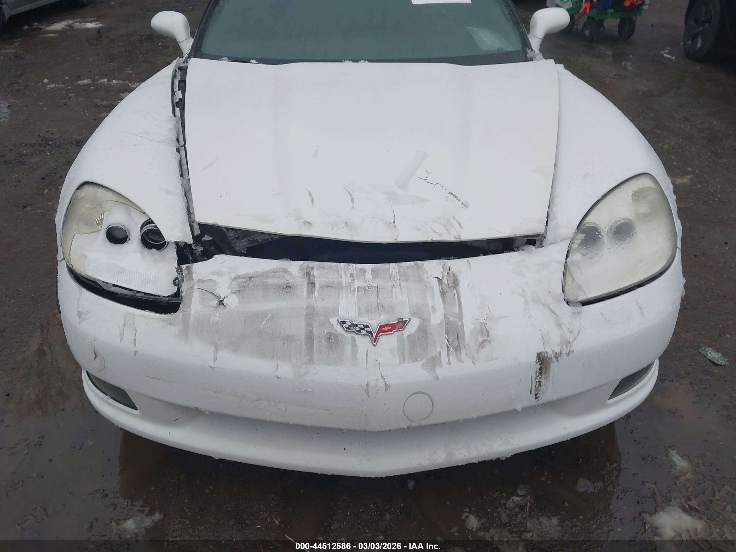 CHEVROLET CORVETTE image 6