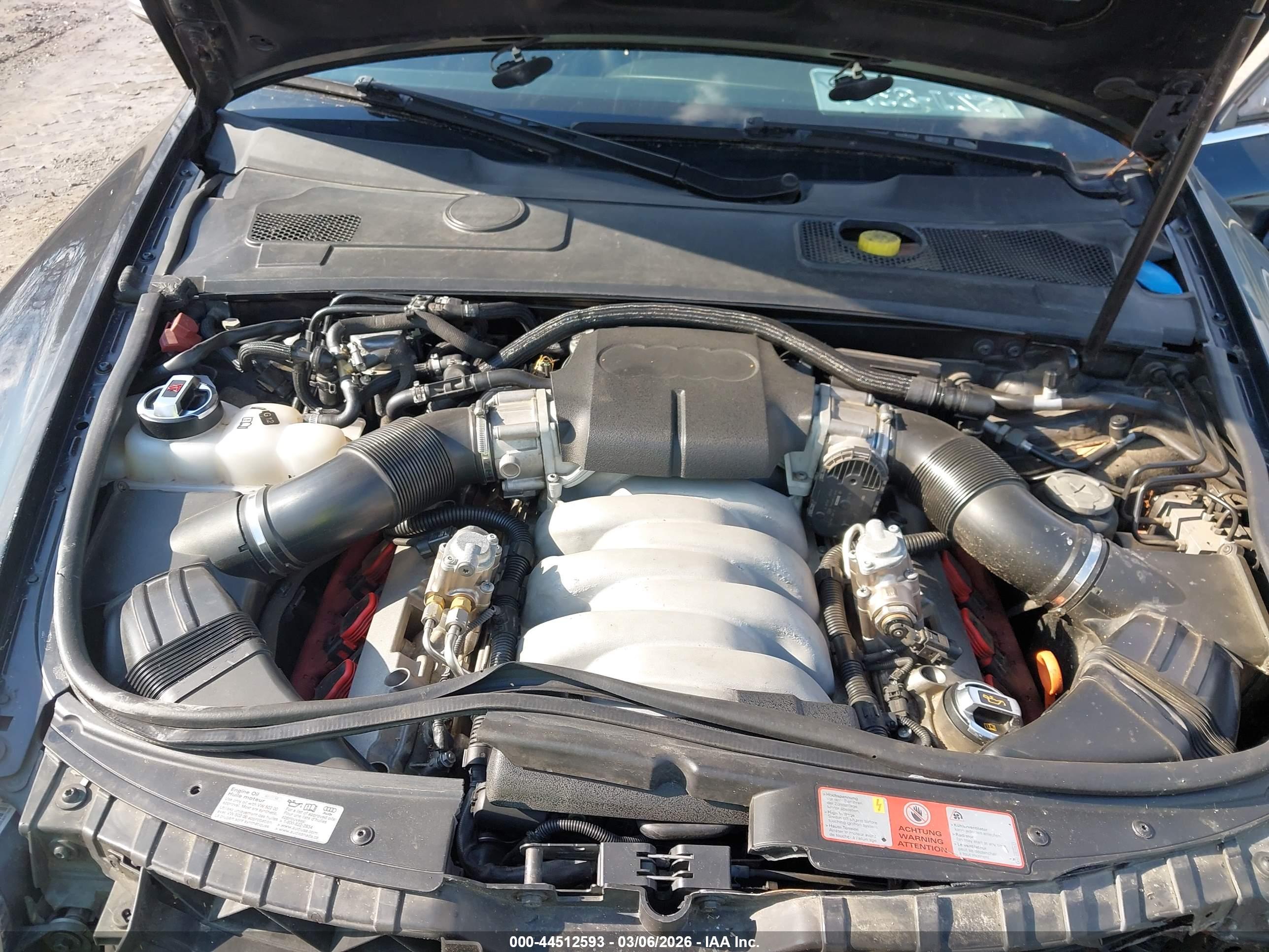 AUDI S6 image 10