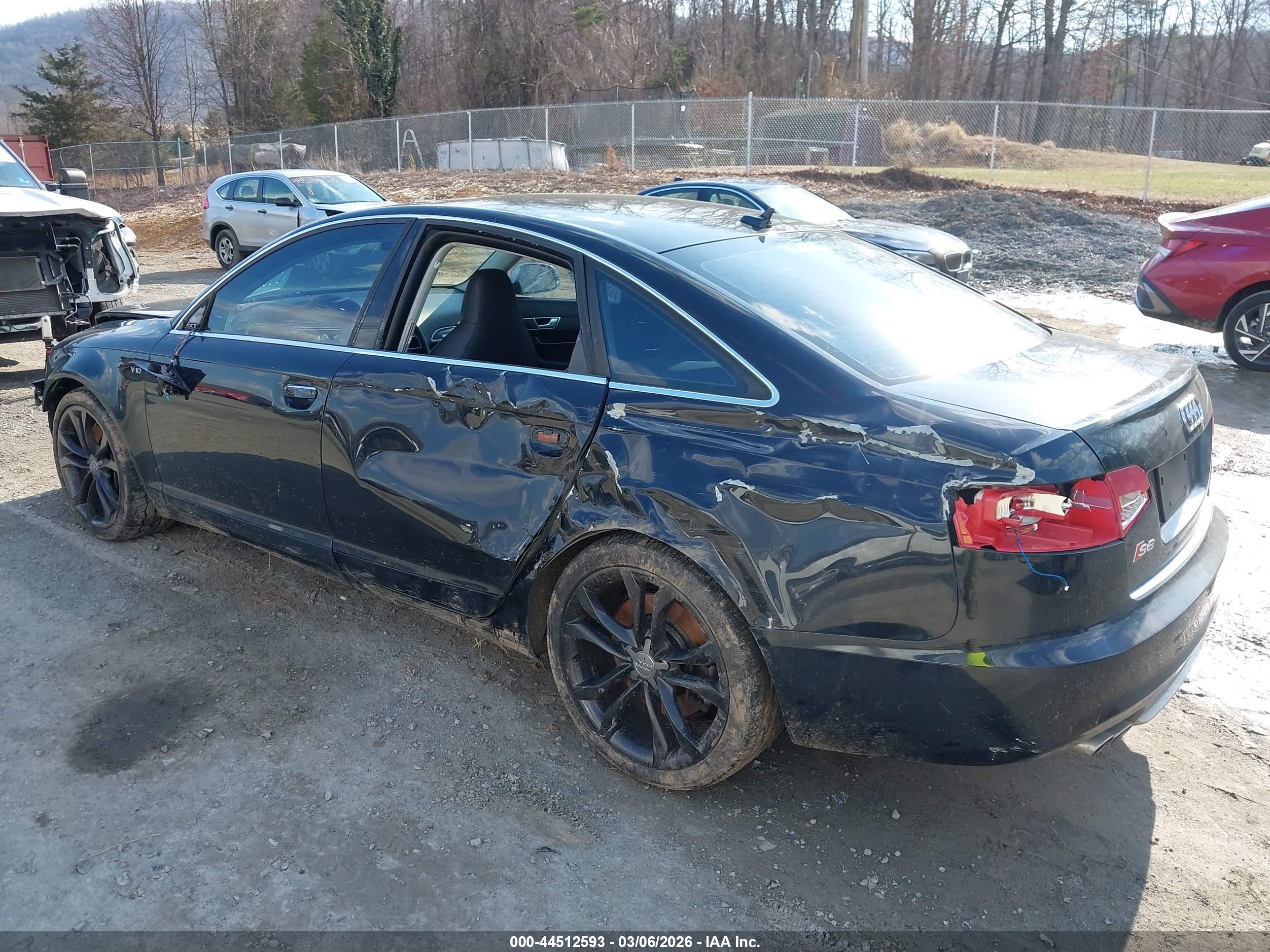 AUDI S6 image 3