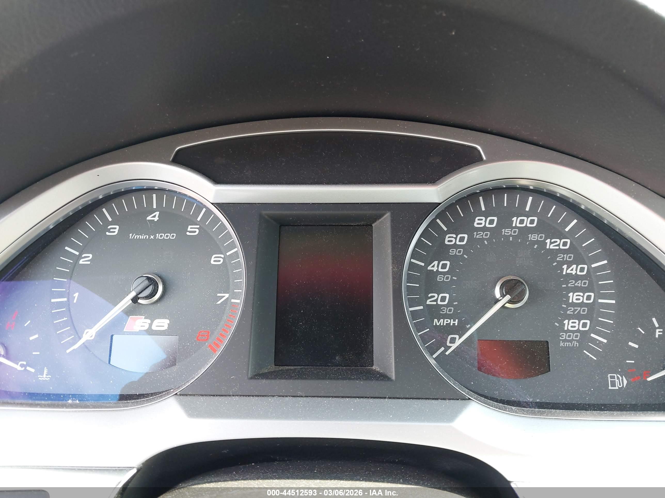 AUDI S6 image 7