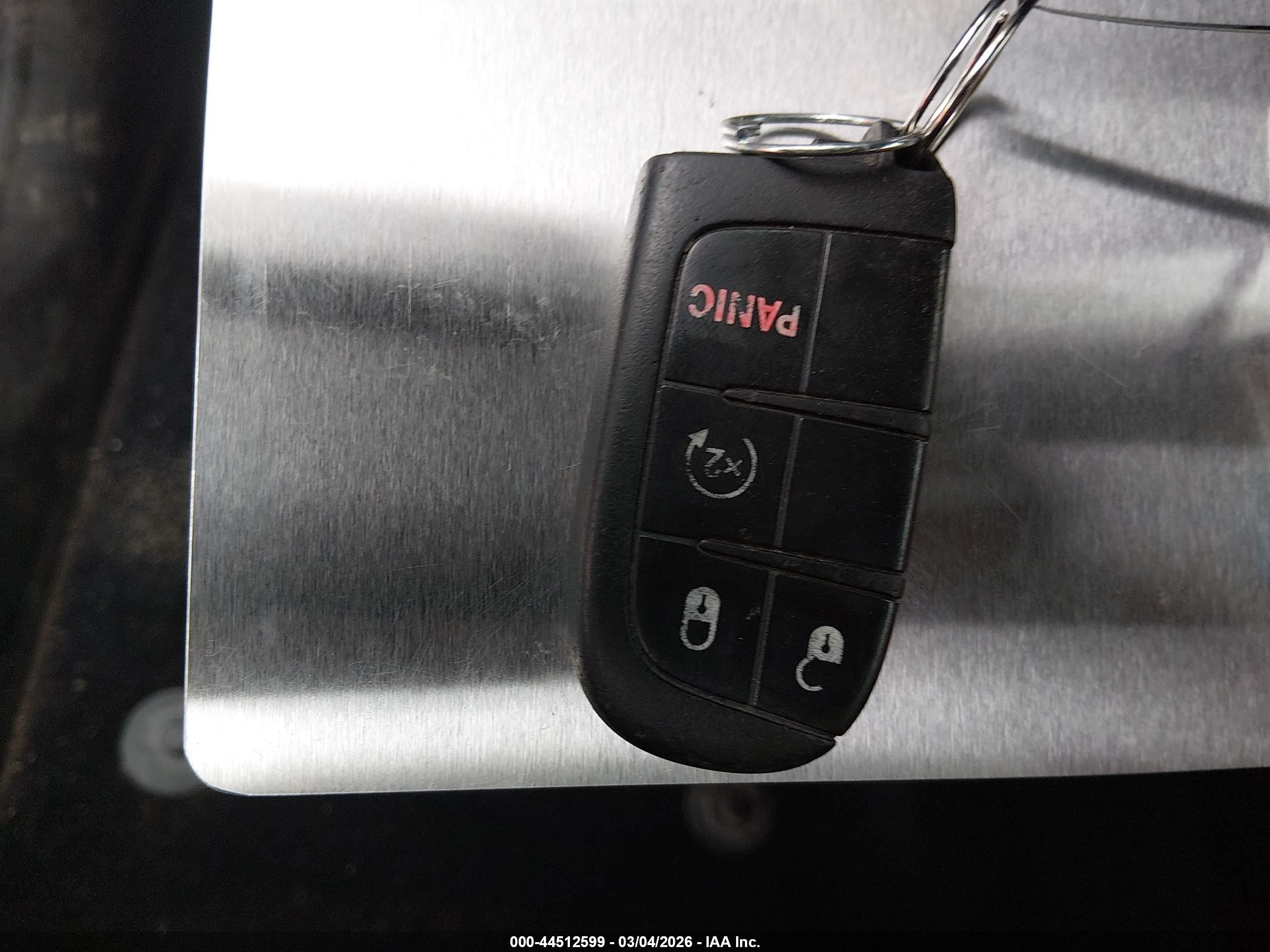 JEEP RENEGADE image 11