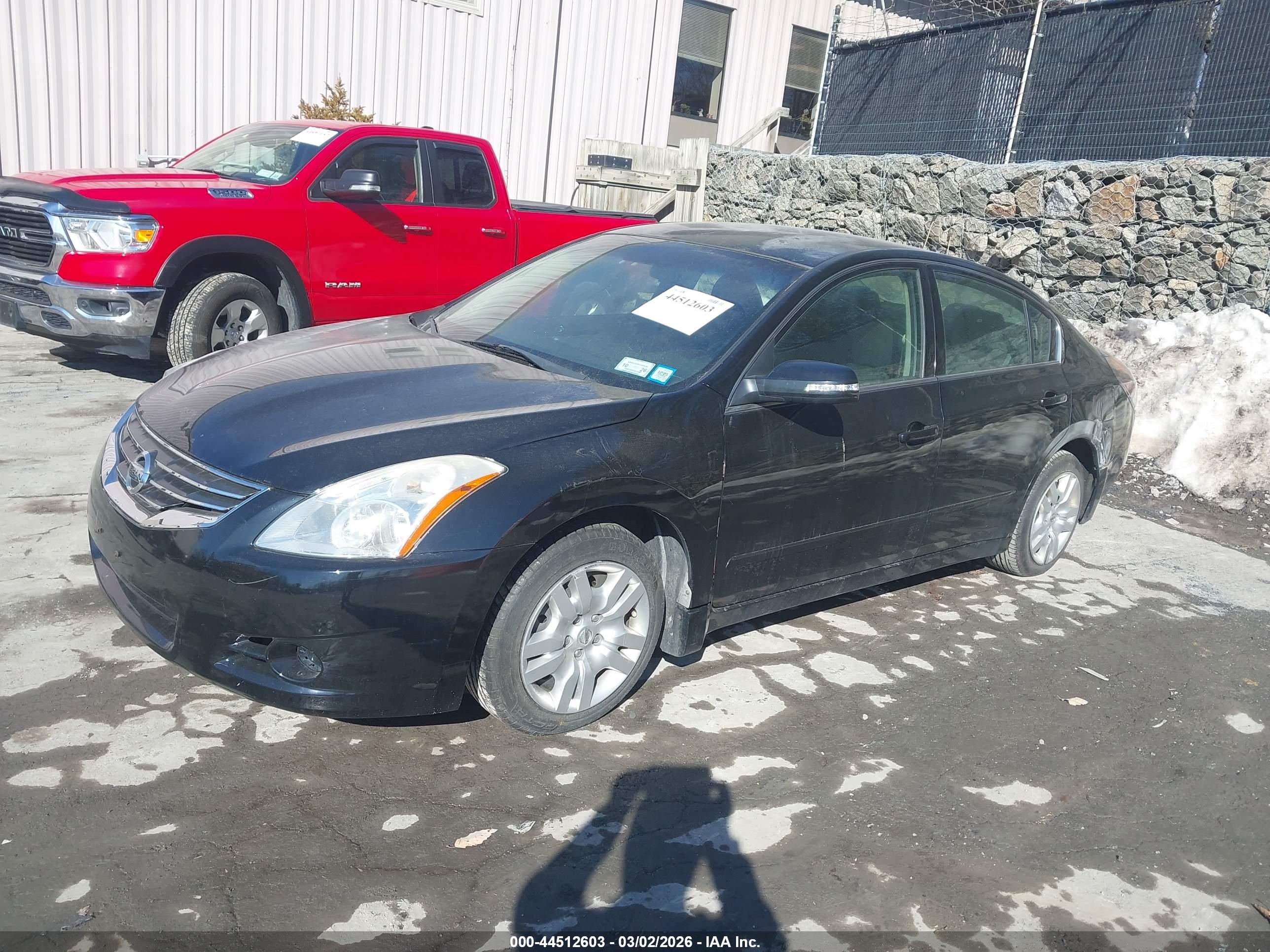 NISSAN ALTIMA image 2