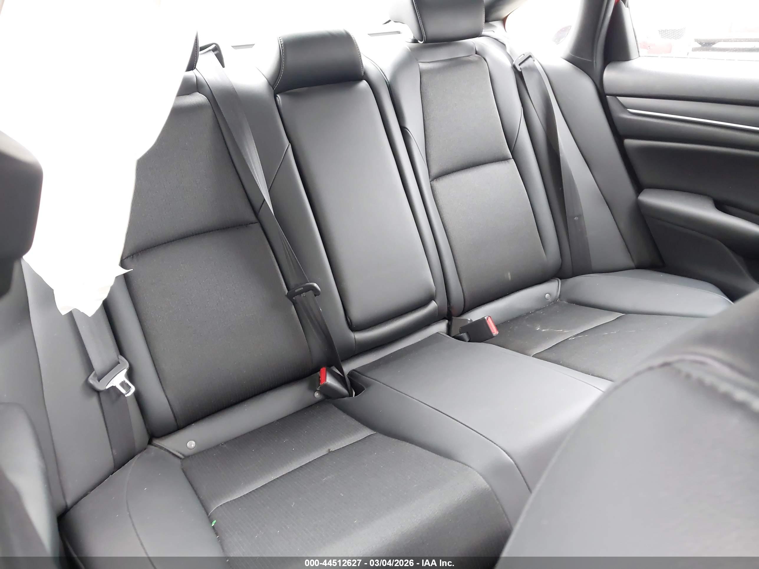 HONDA ACCORD image 8