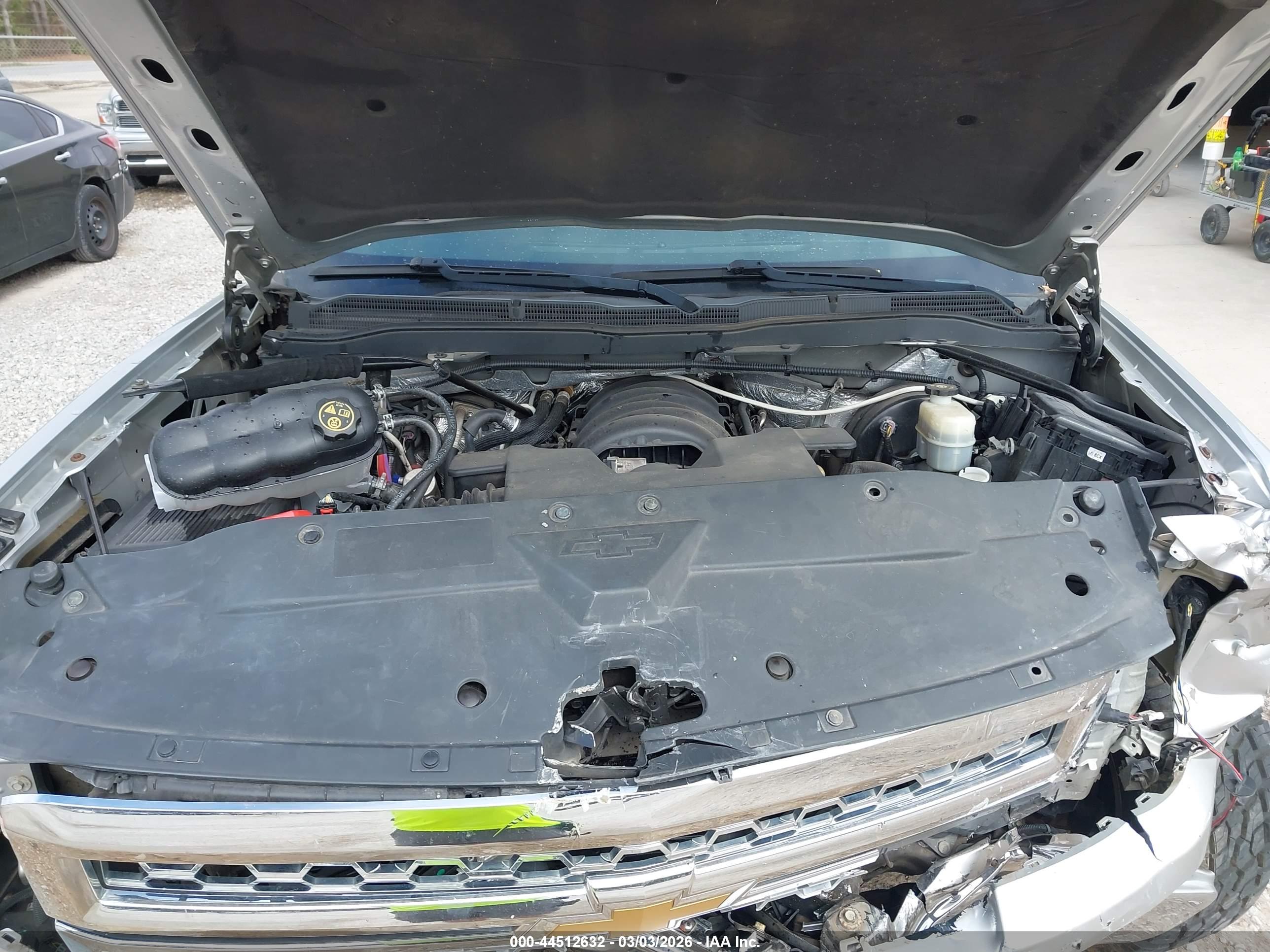CHEVROLET SILVERADO image 10