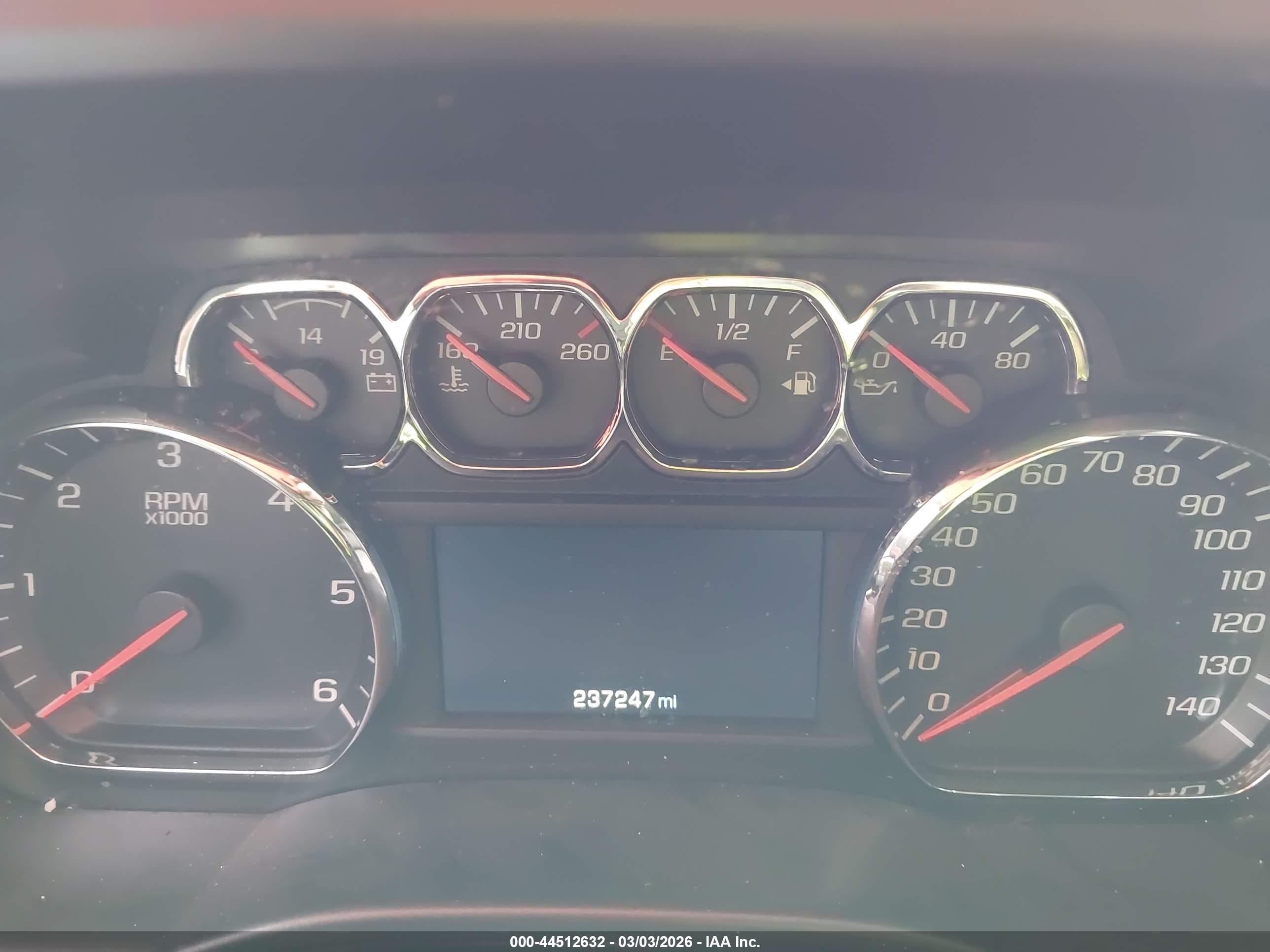 CHEVROLET SILVERADO image 7