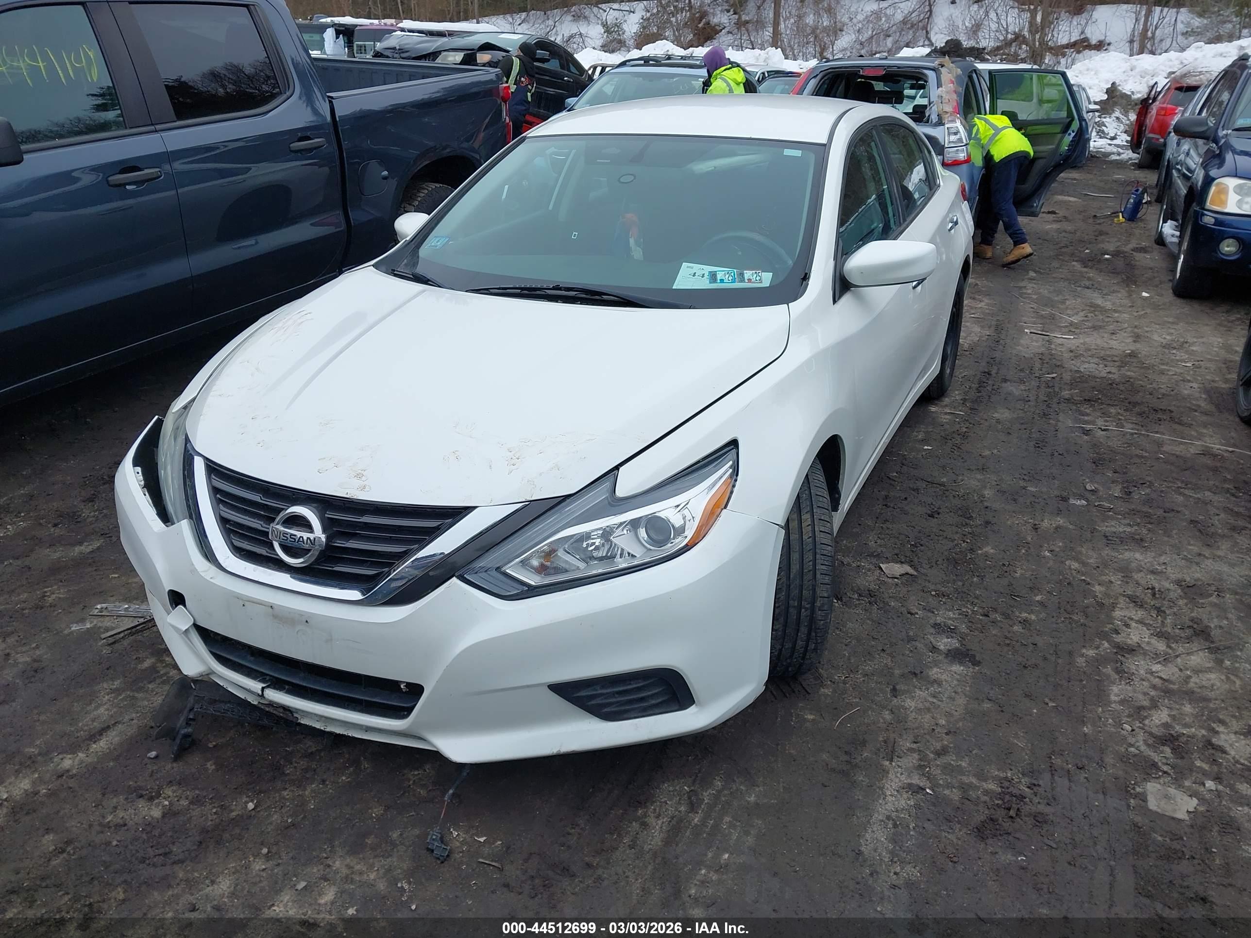NISSAN ALTIMA image 2