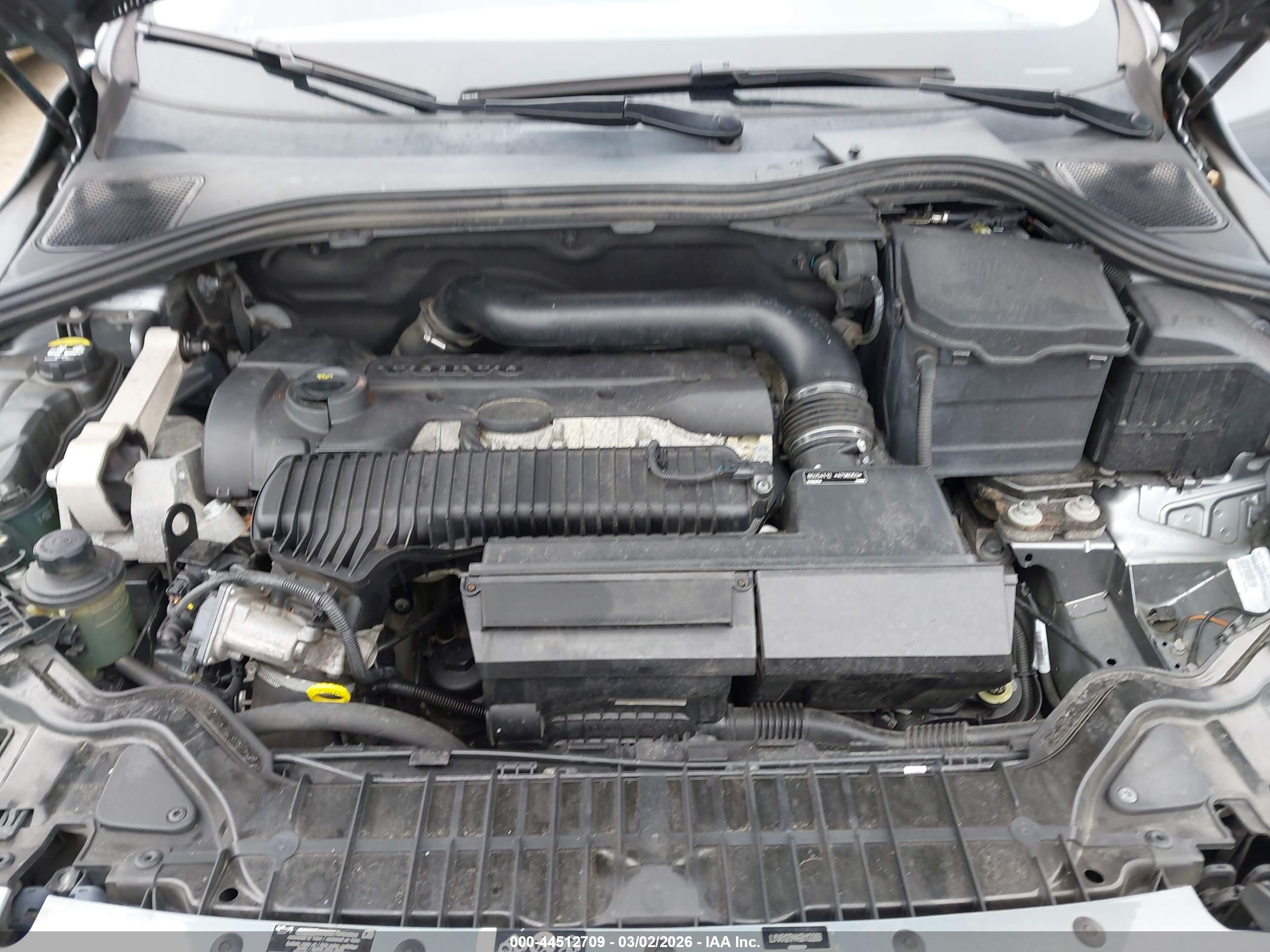 VOLVO S60 image 10