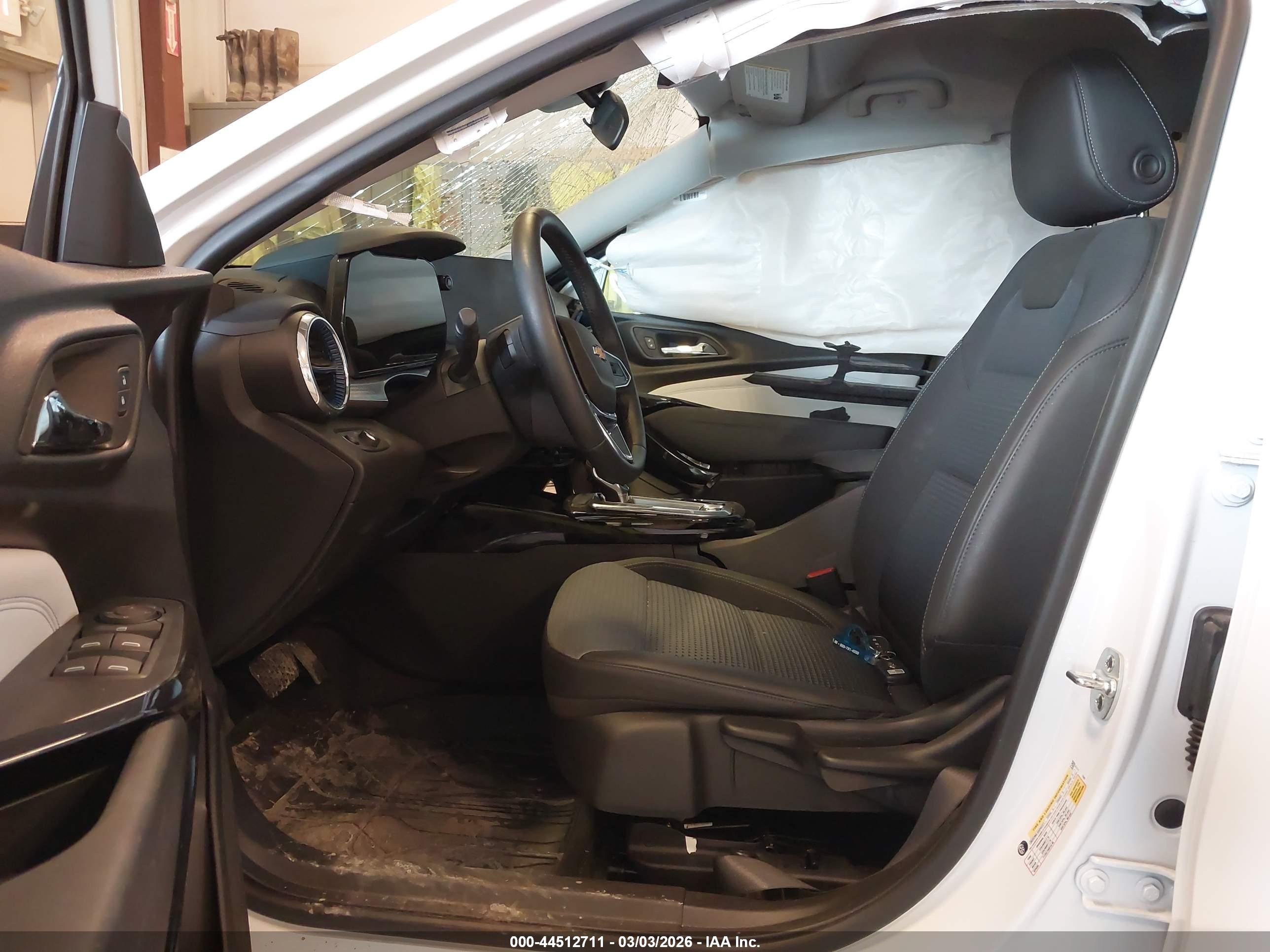 CHEVROLET TRAX image 5