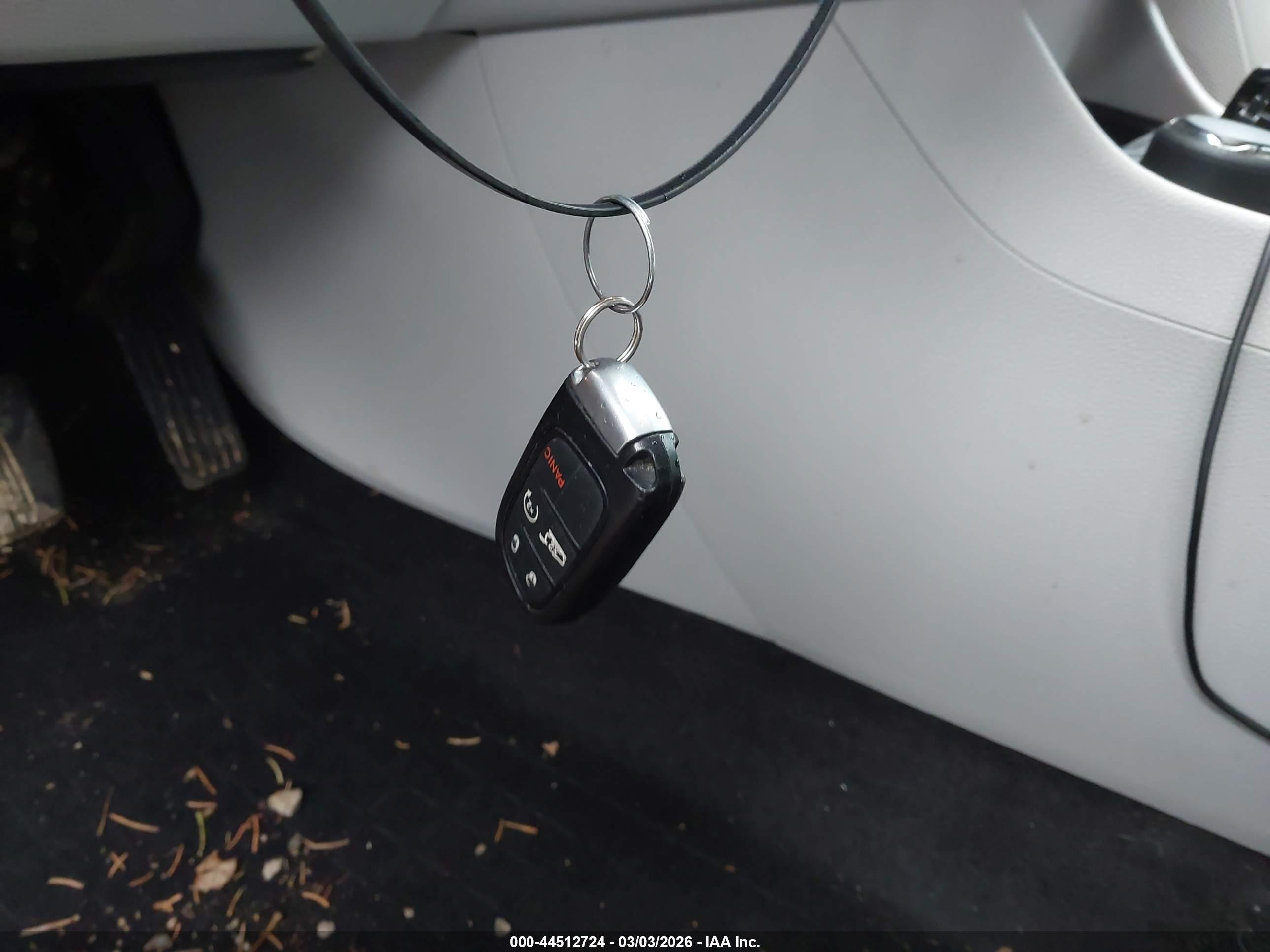 JEEP CHEROKEE image 11