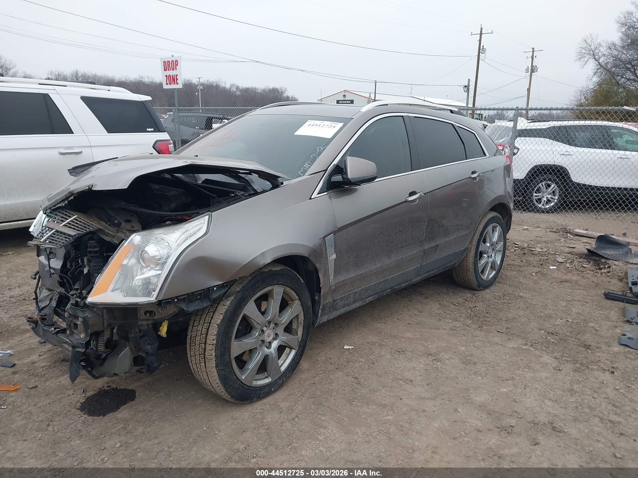 CADILLAC SRX image 2