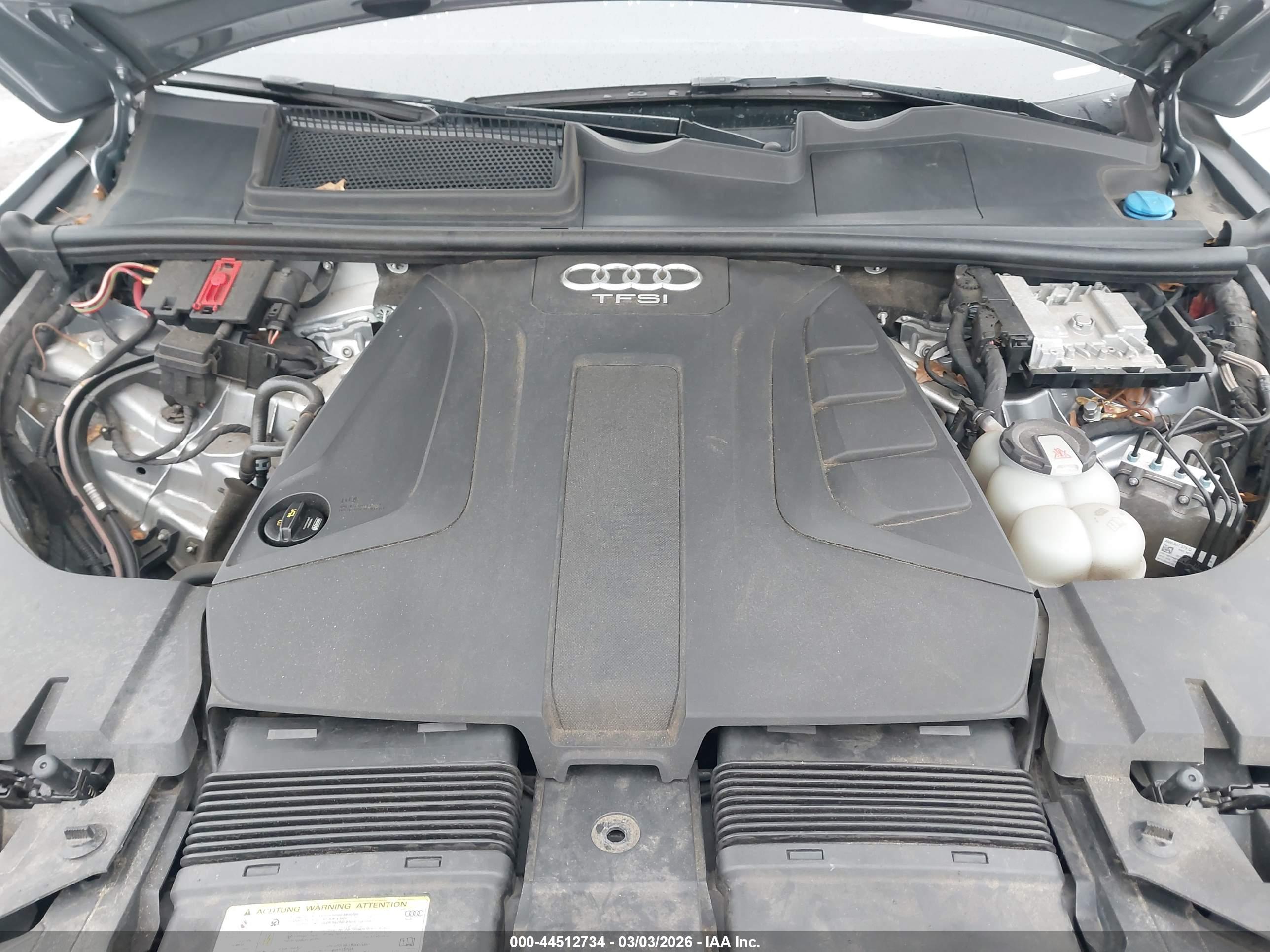AUDI Q7 image 10