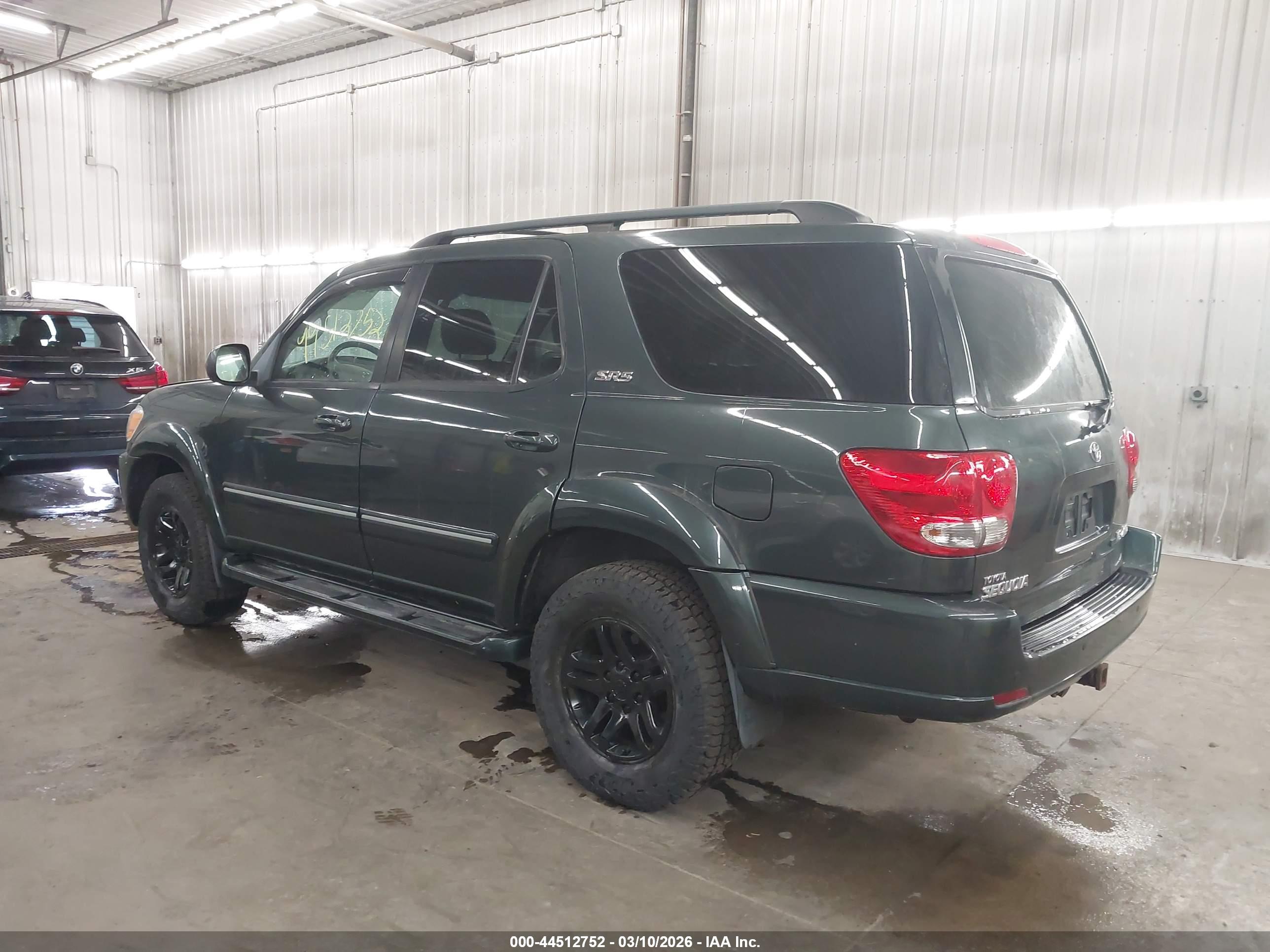 TOYOTA SEQUOIA image 3