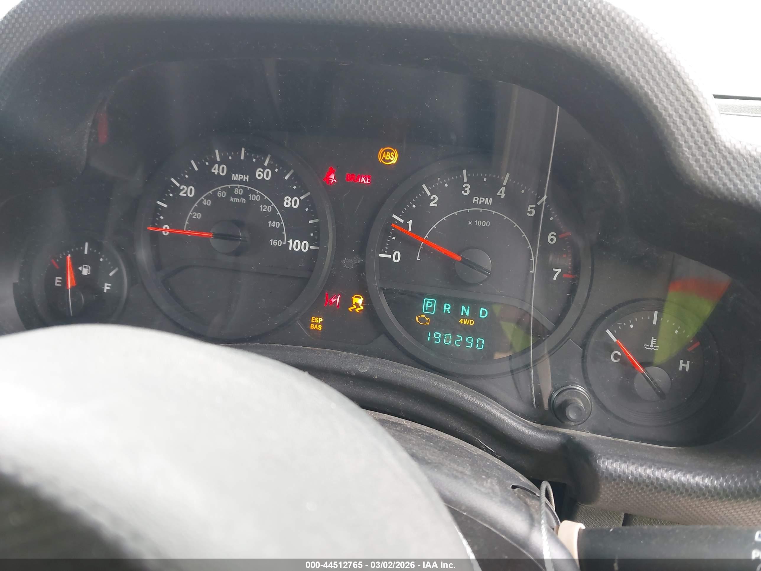JEEP WRANGLER image 7