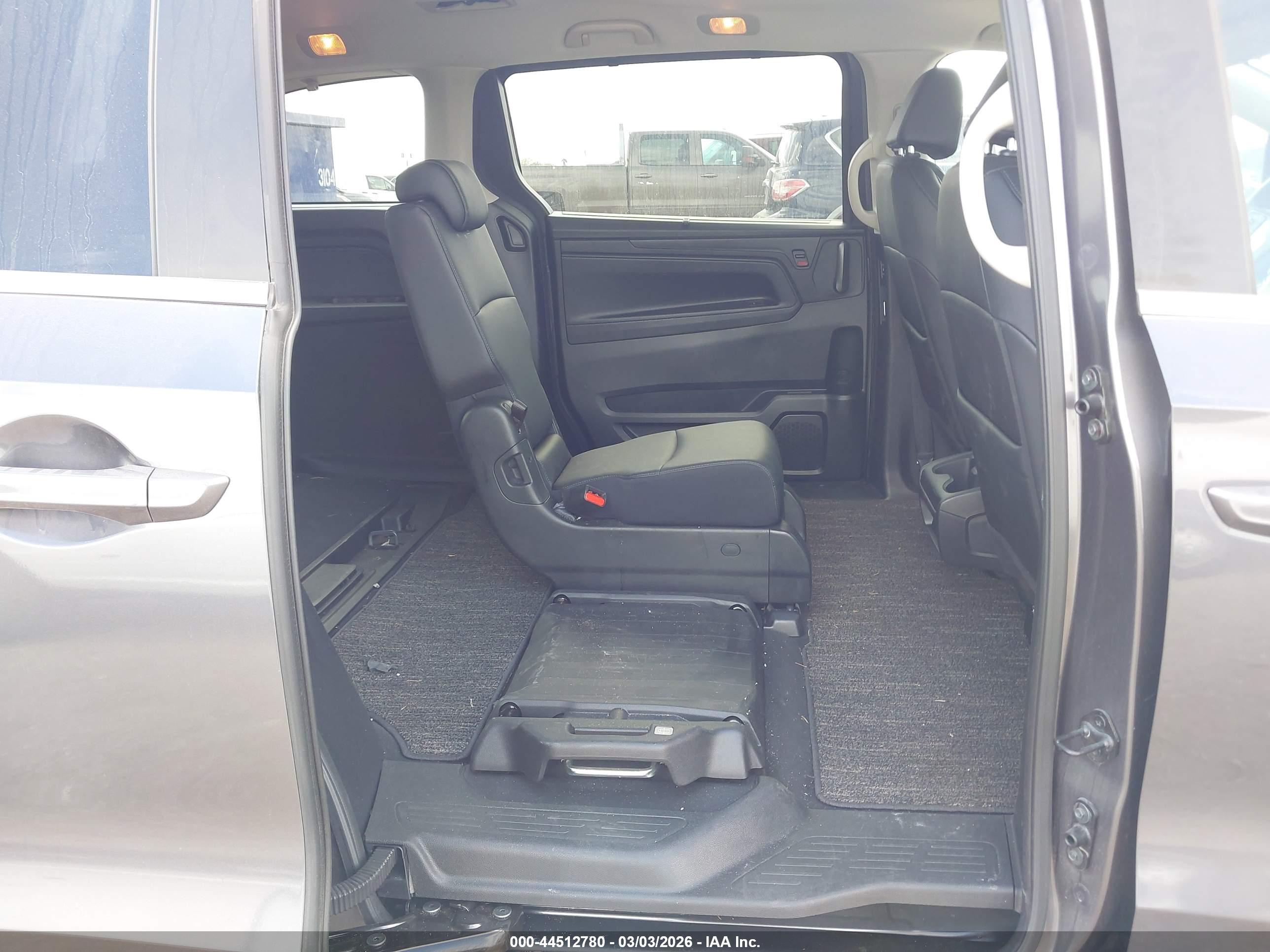 HONDA ODYSSEY image 8