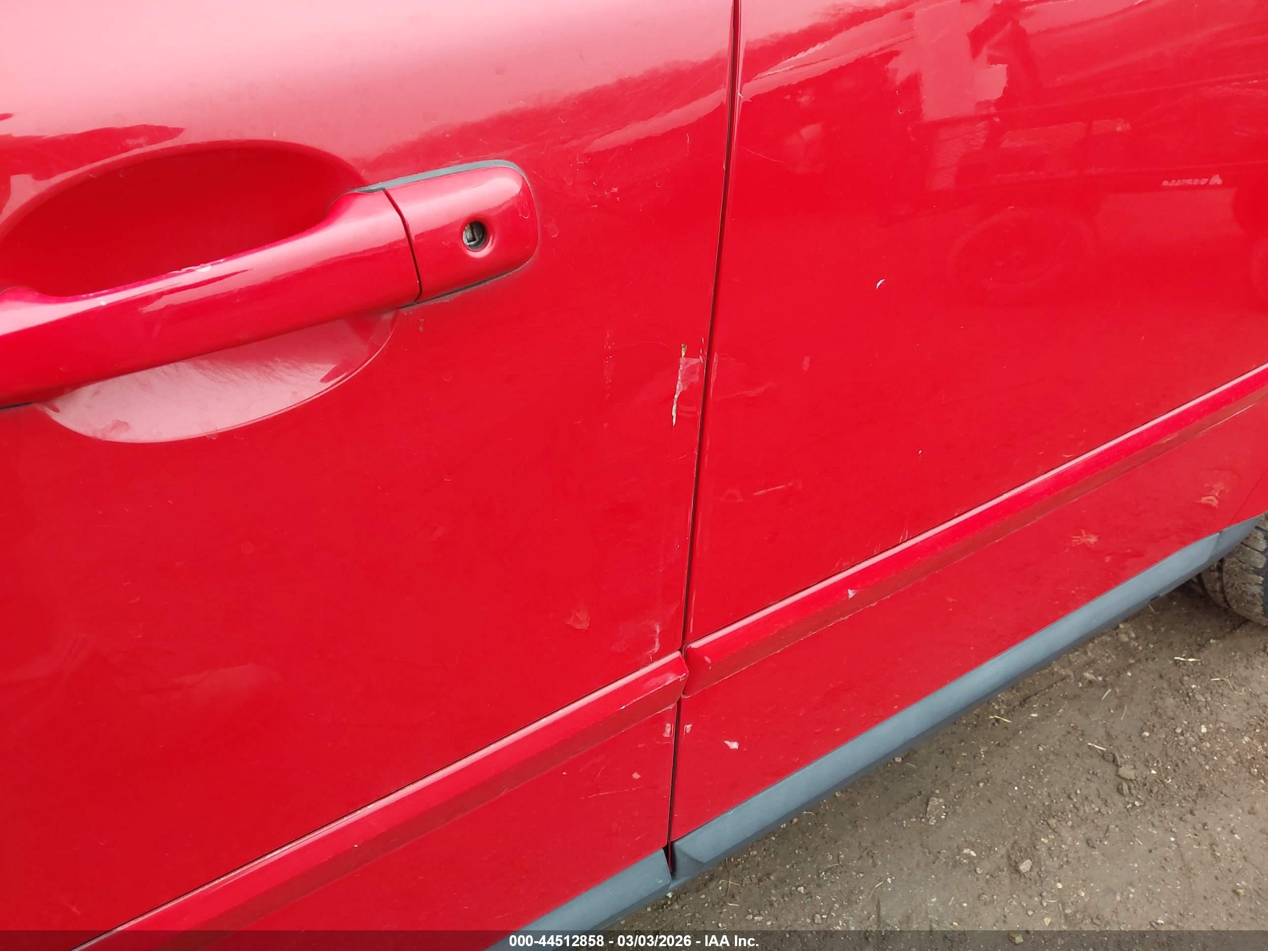 VOLVO S40 image 6