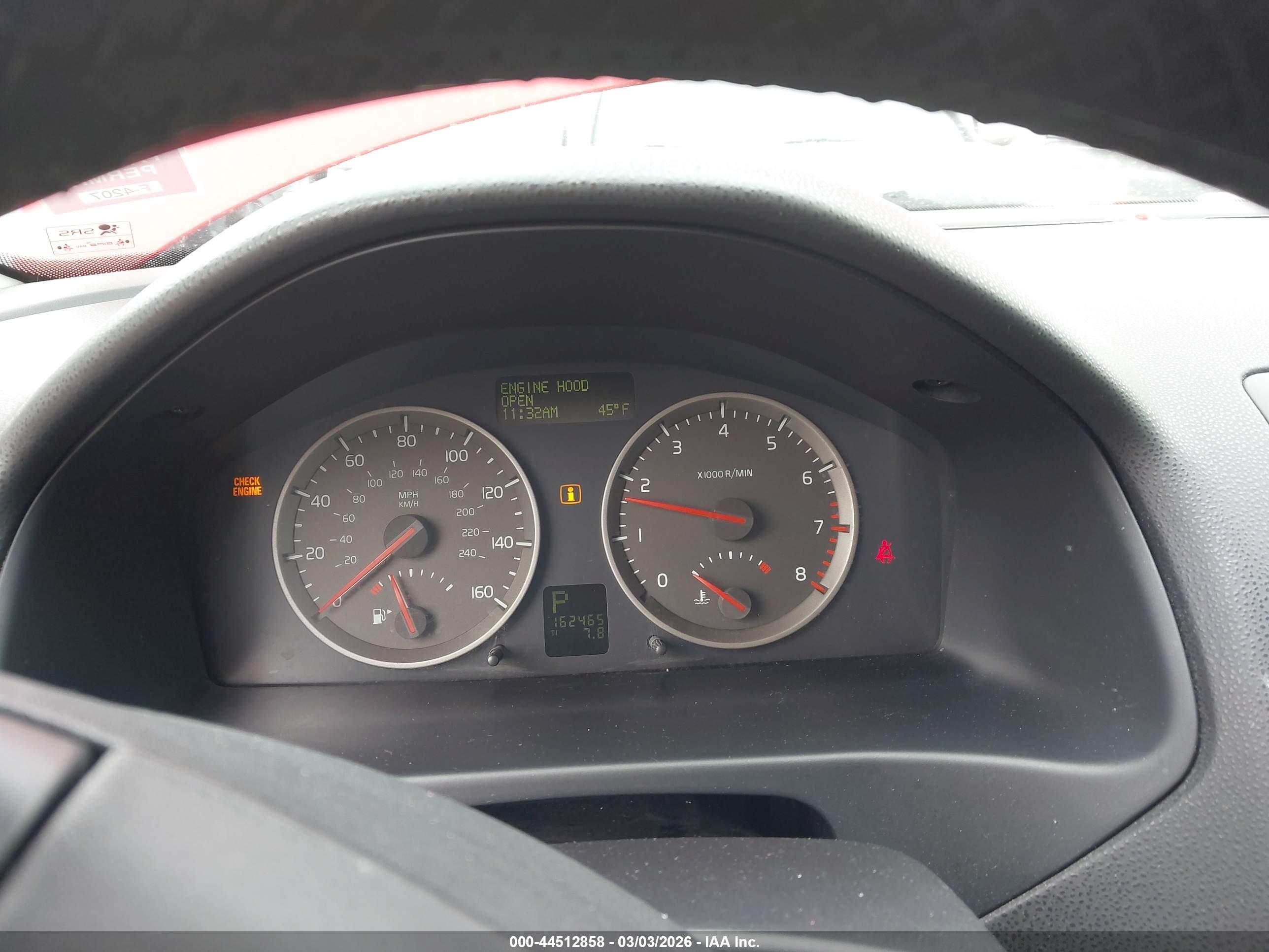 VOLVO S40 image 7