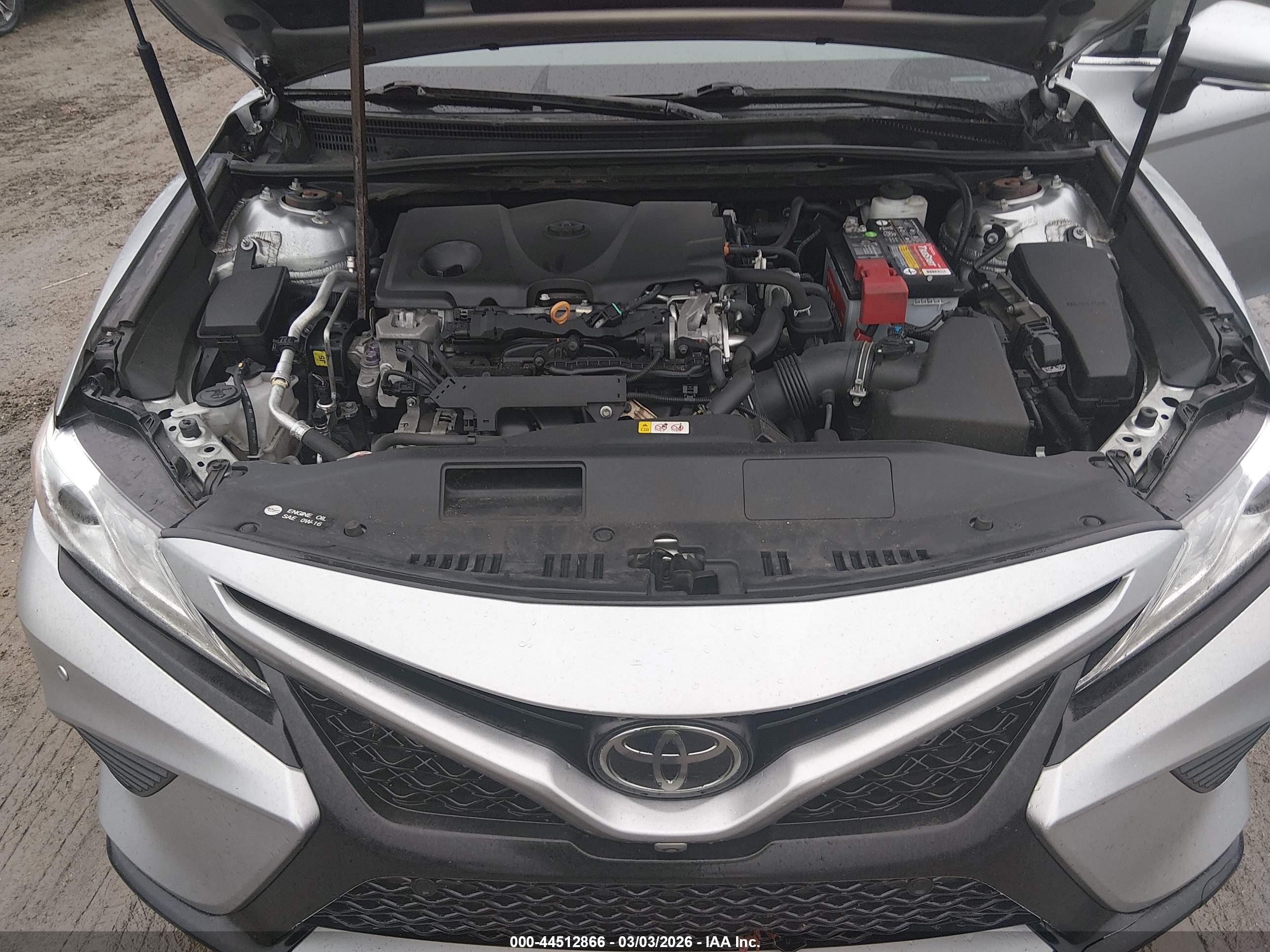 TOYOTA CAMRY image 10