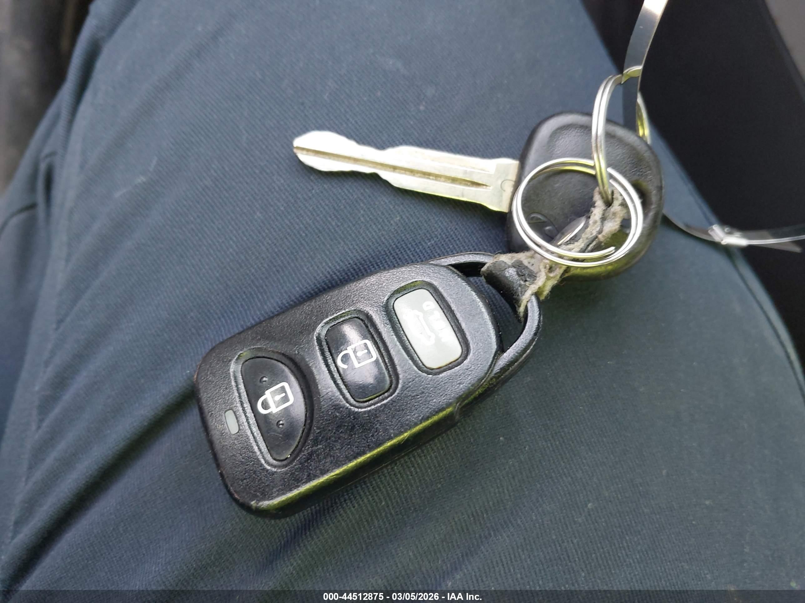 HYUNDAI ELANTRA image 11