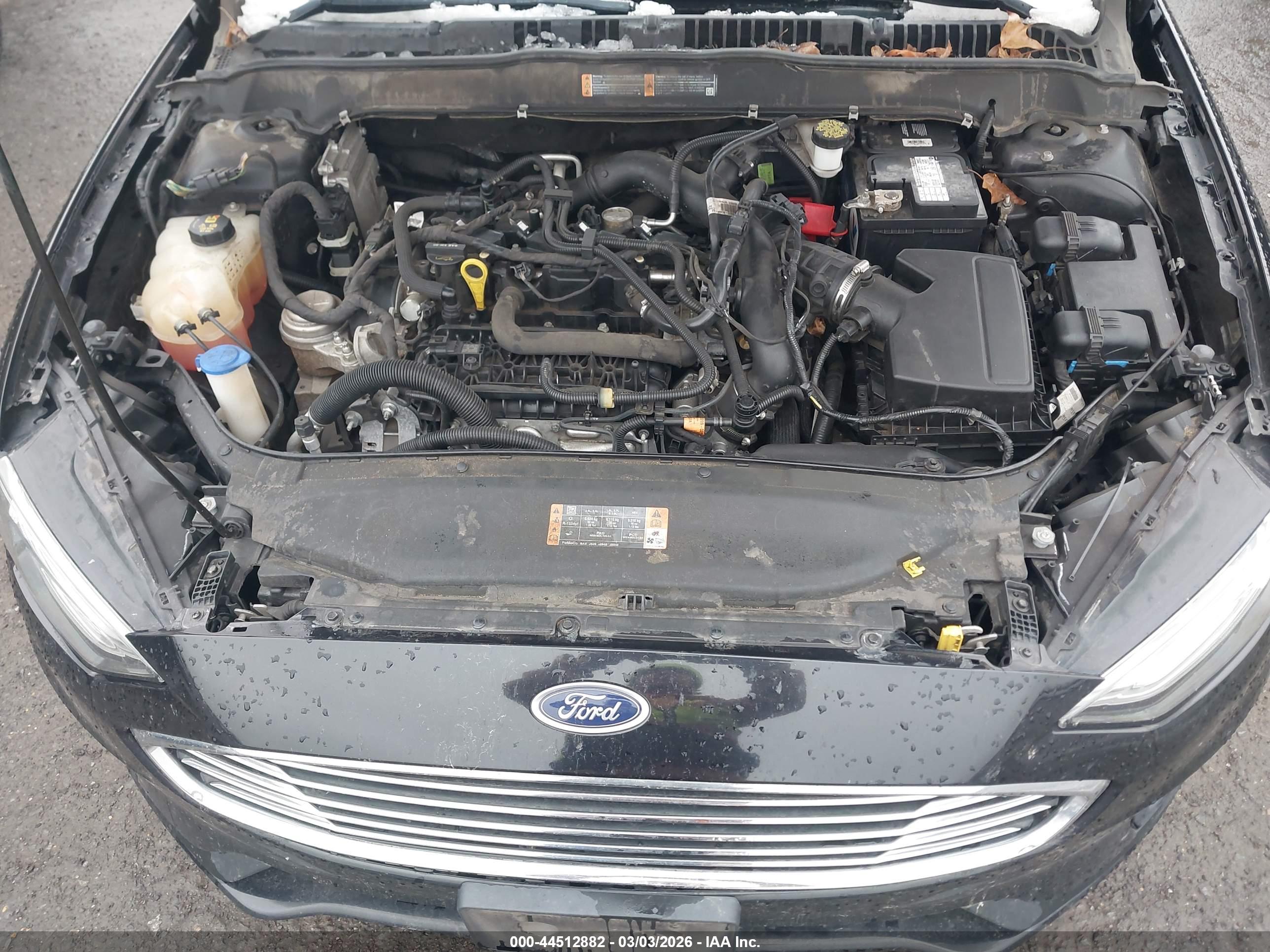 FORD FUSION image 10