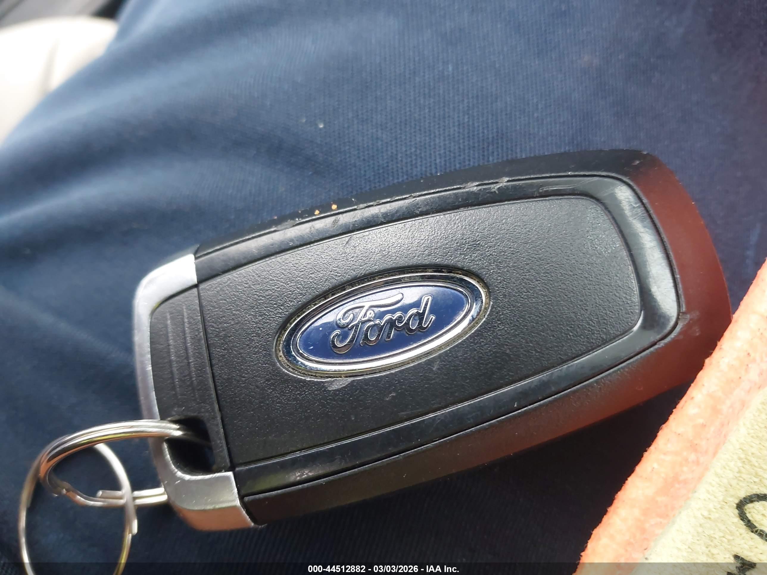 FORD FUSION image 11