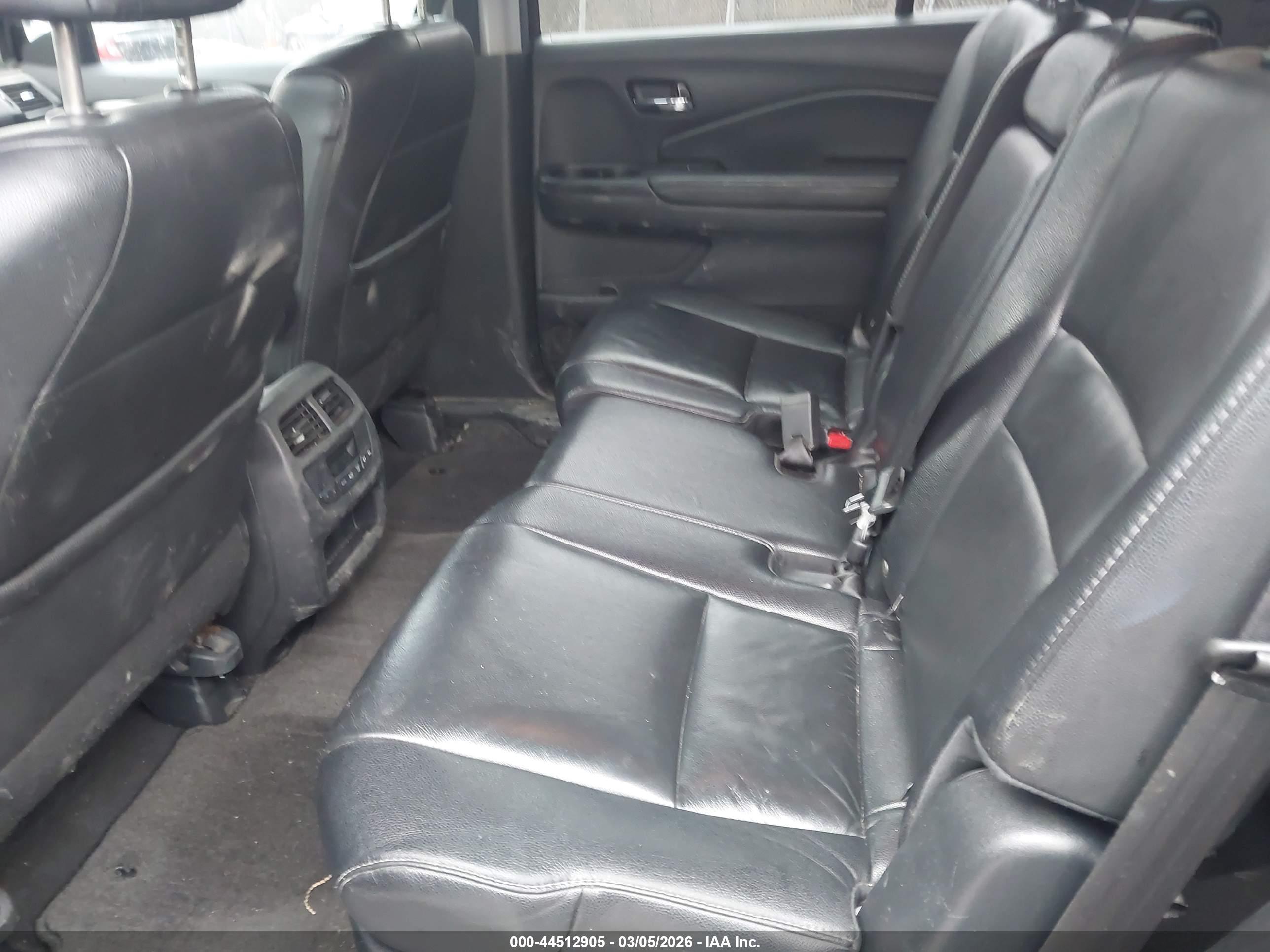 HONDA PILOT image 8