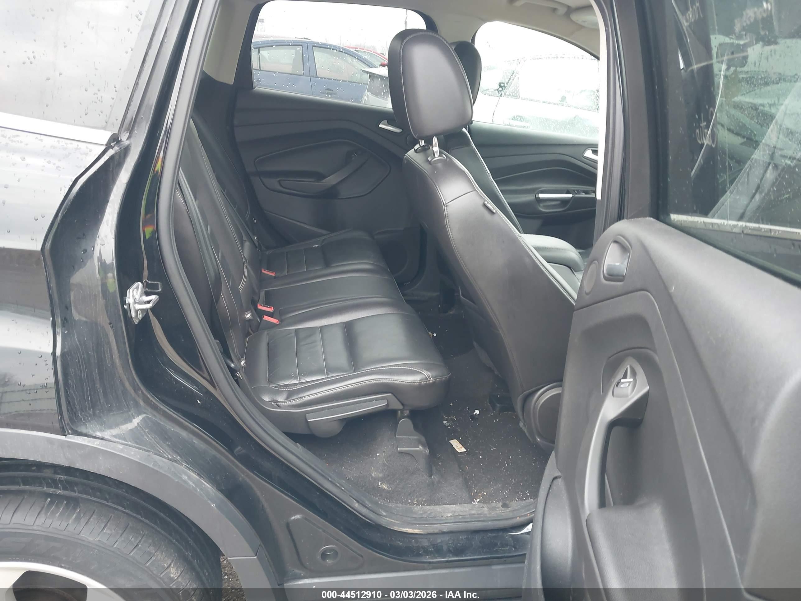 FORD ESCAPE image 8