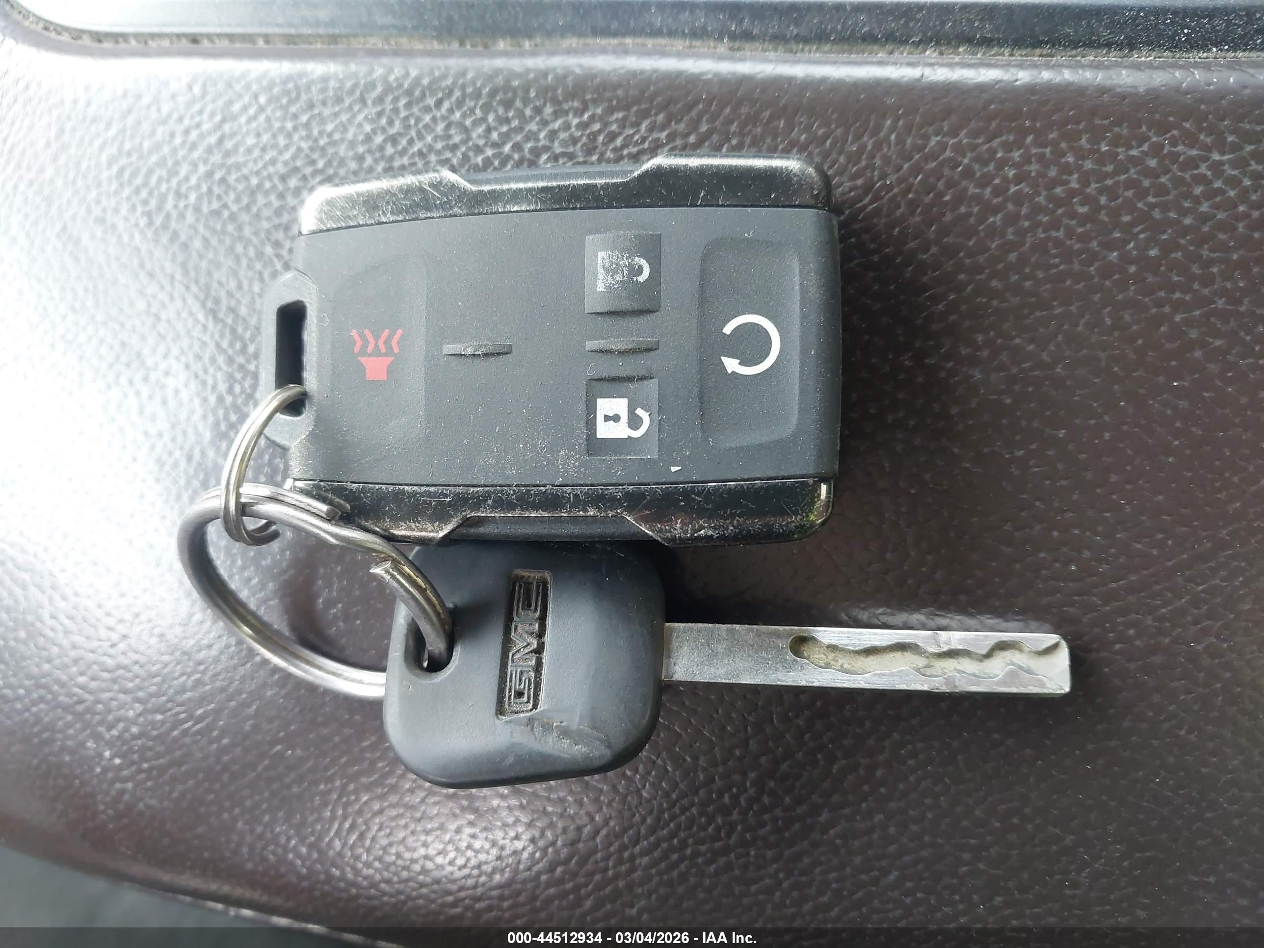 GMC SIERRA image 11