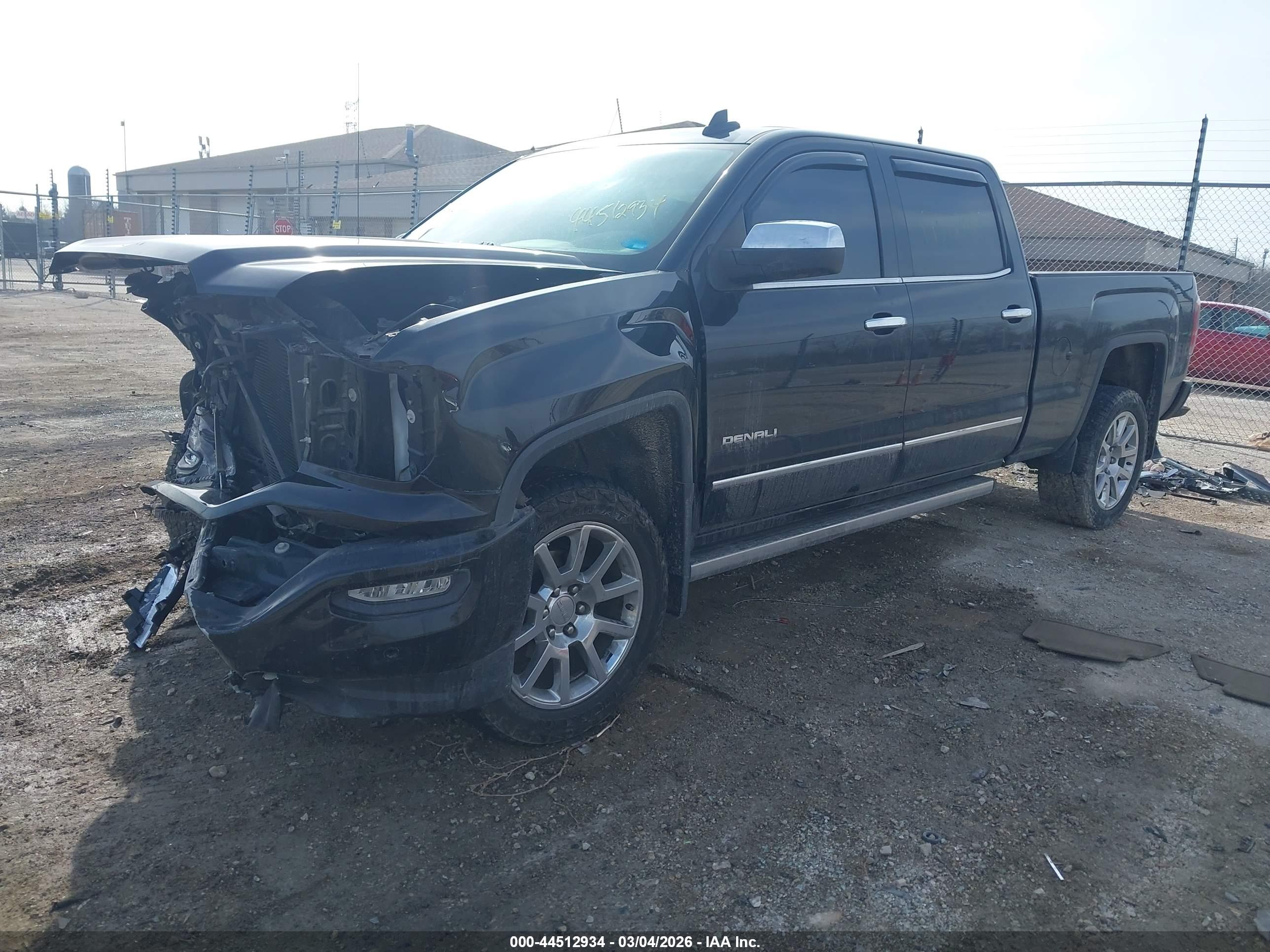GMC SIERRA image 2