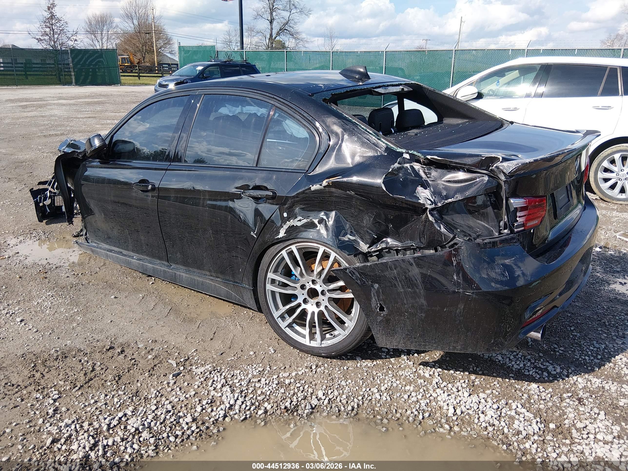 BMW 340I image 3