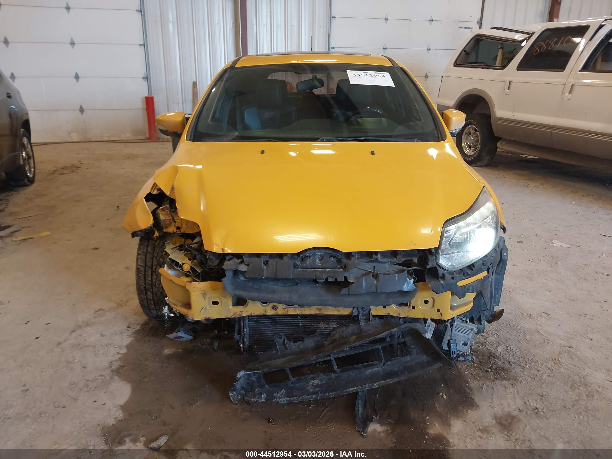 FORD FOCUS image 6