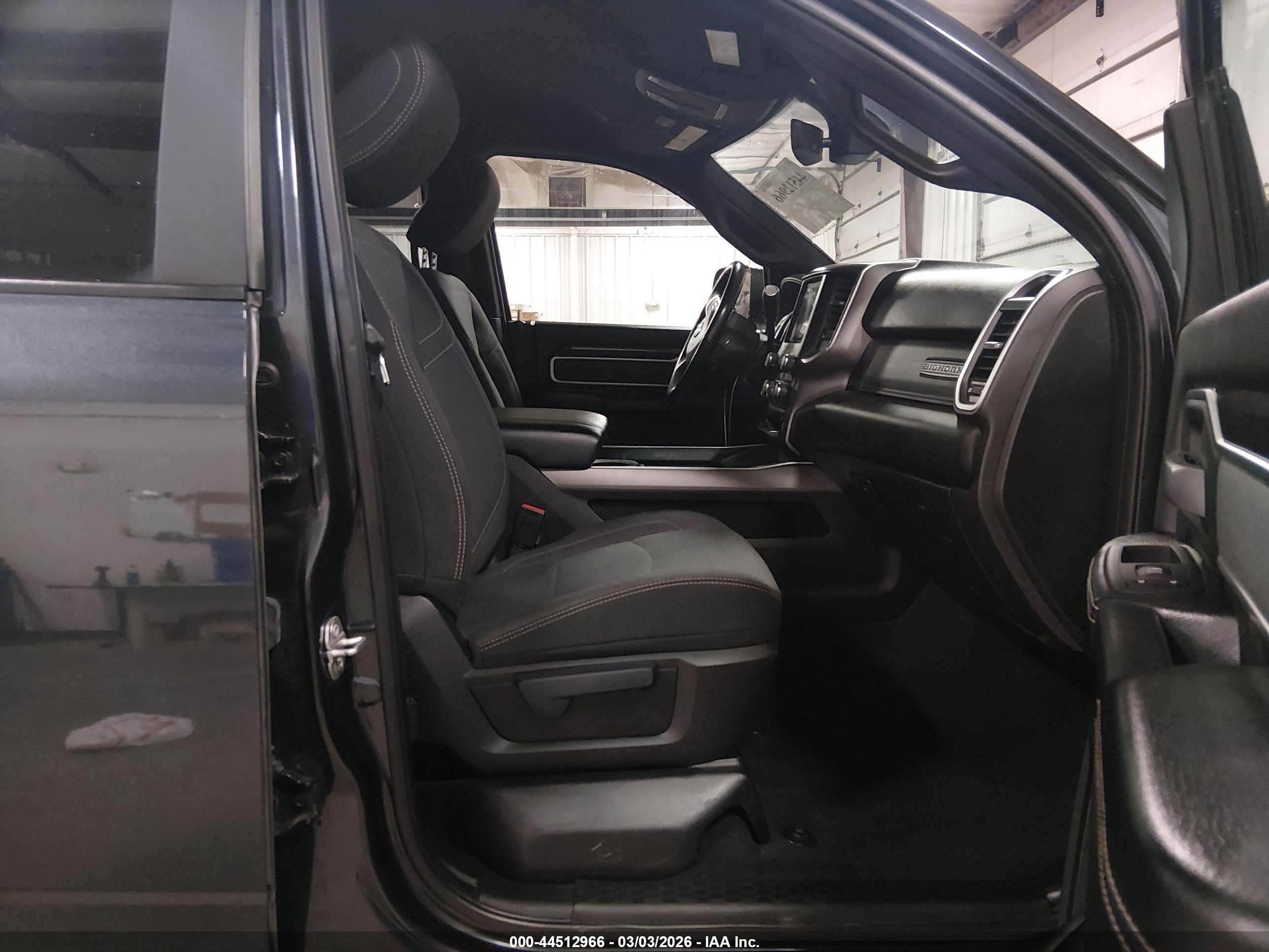 RAM 2500 image 5