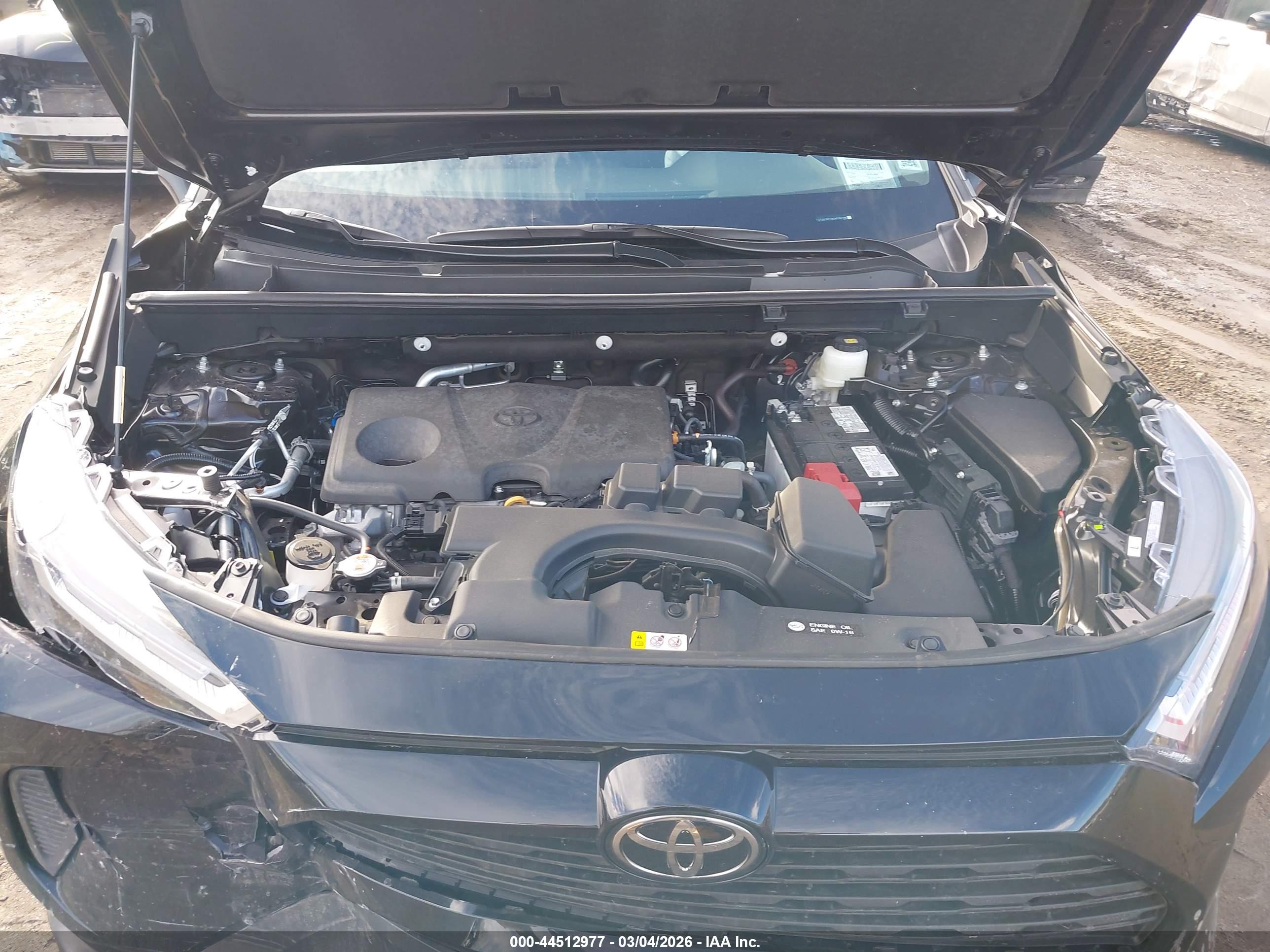 TOYOTA RAV4 image 10