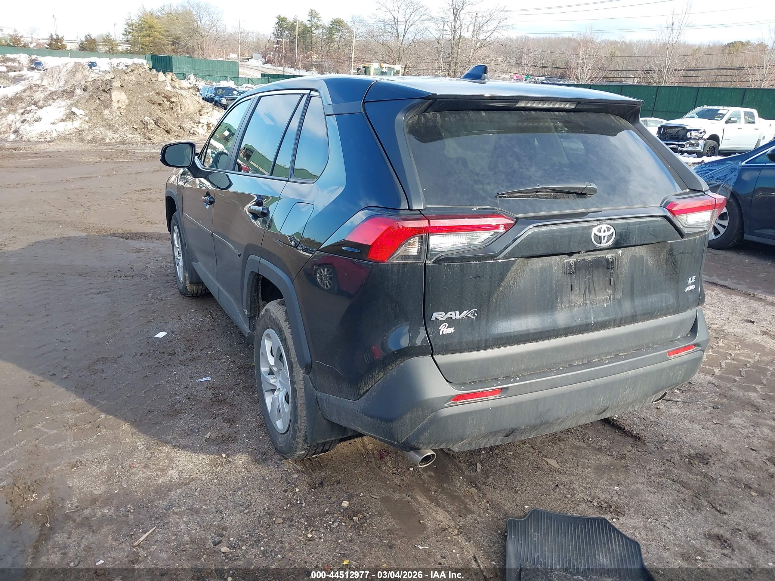 TOYOTA RAV4 image 3