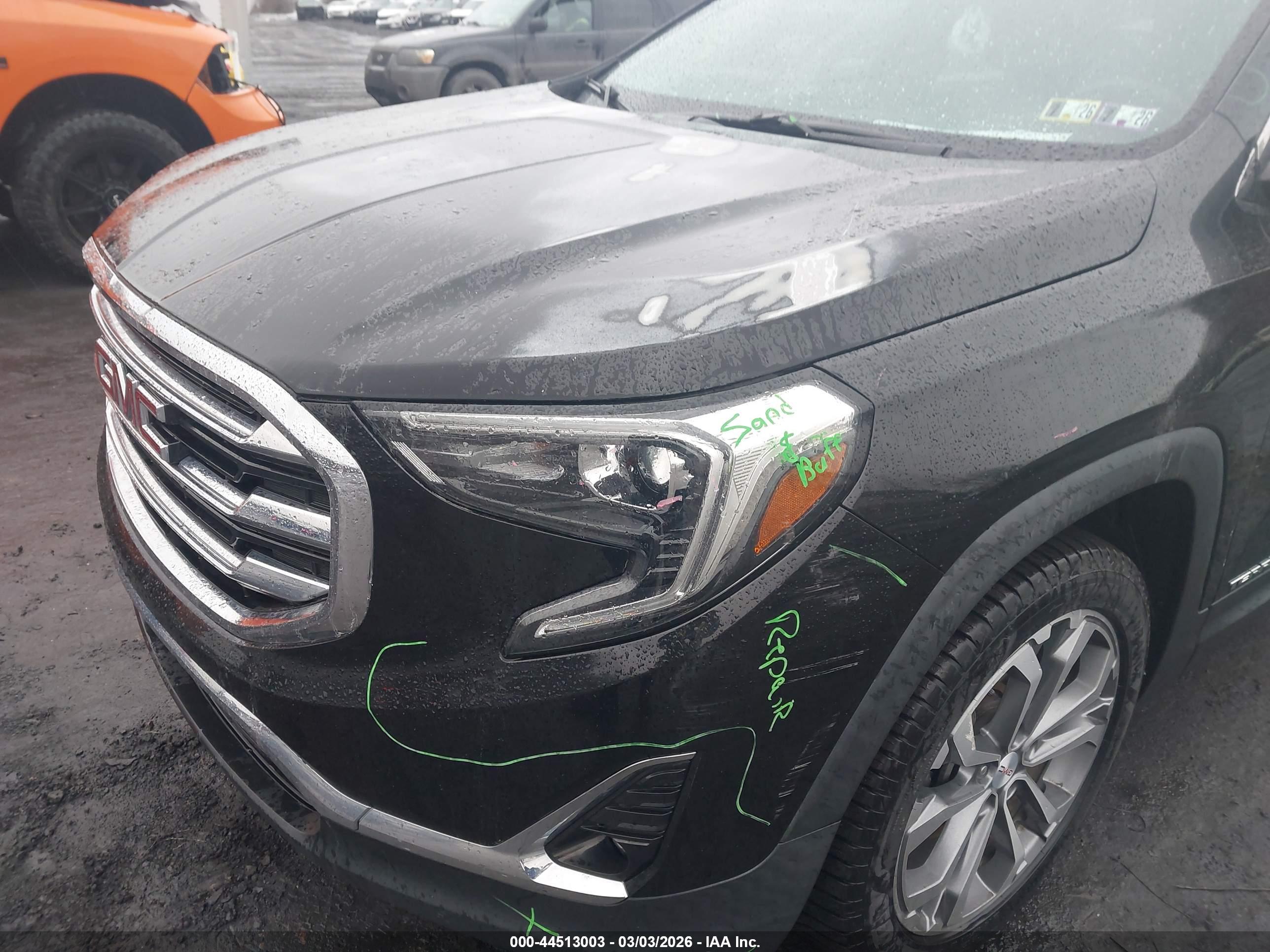 GMC TERRAIN image 6