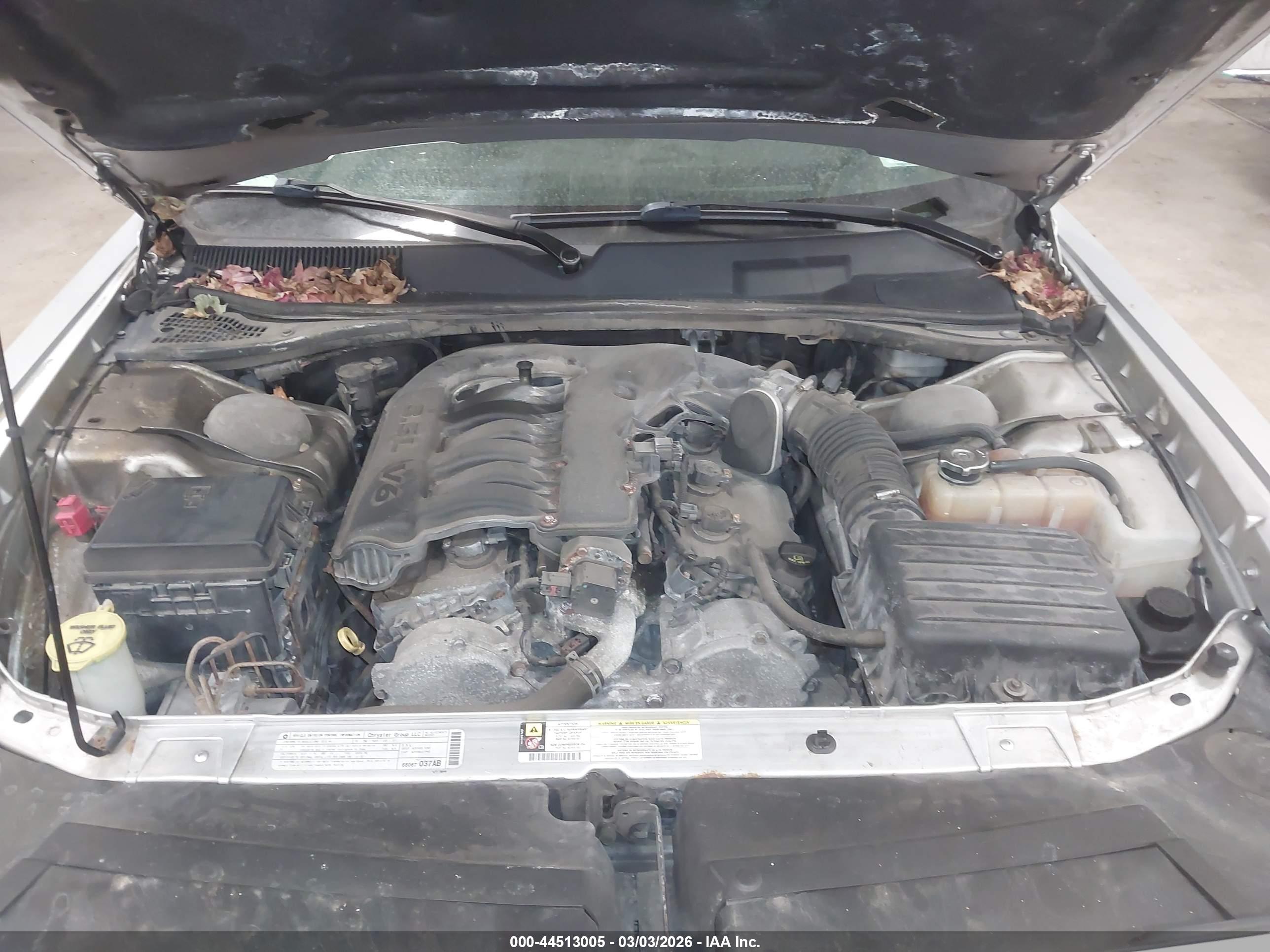 DODGE CHALLENGER image 10