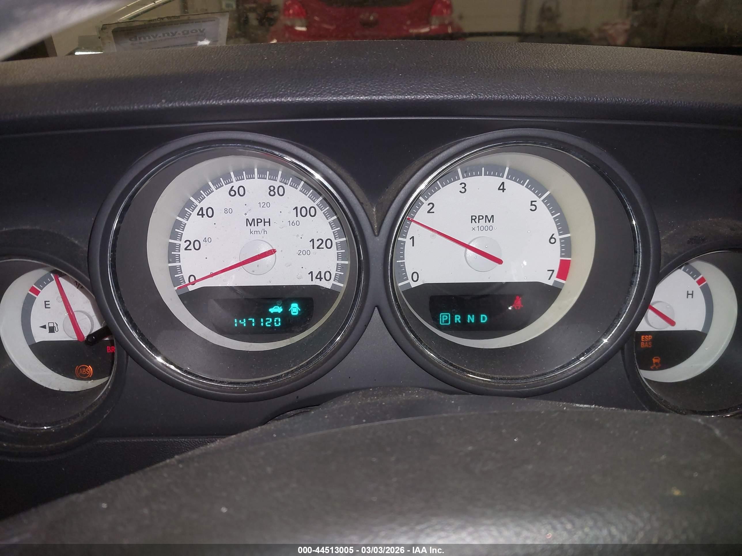 DODGE CHALLENGER image 7