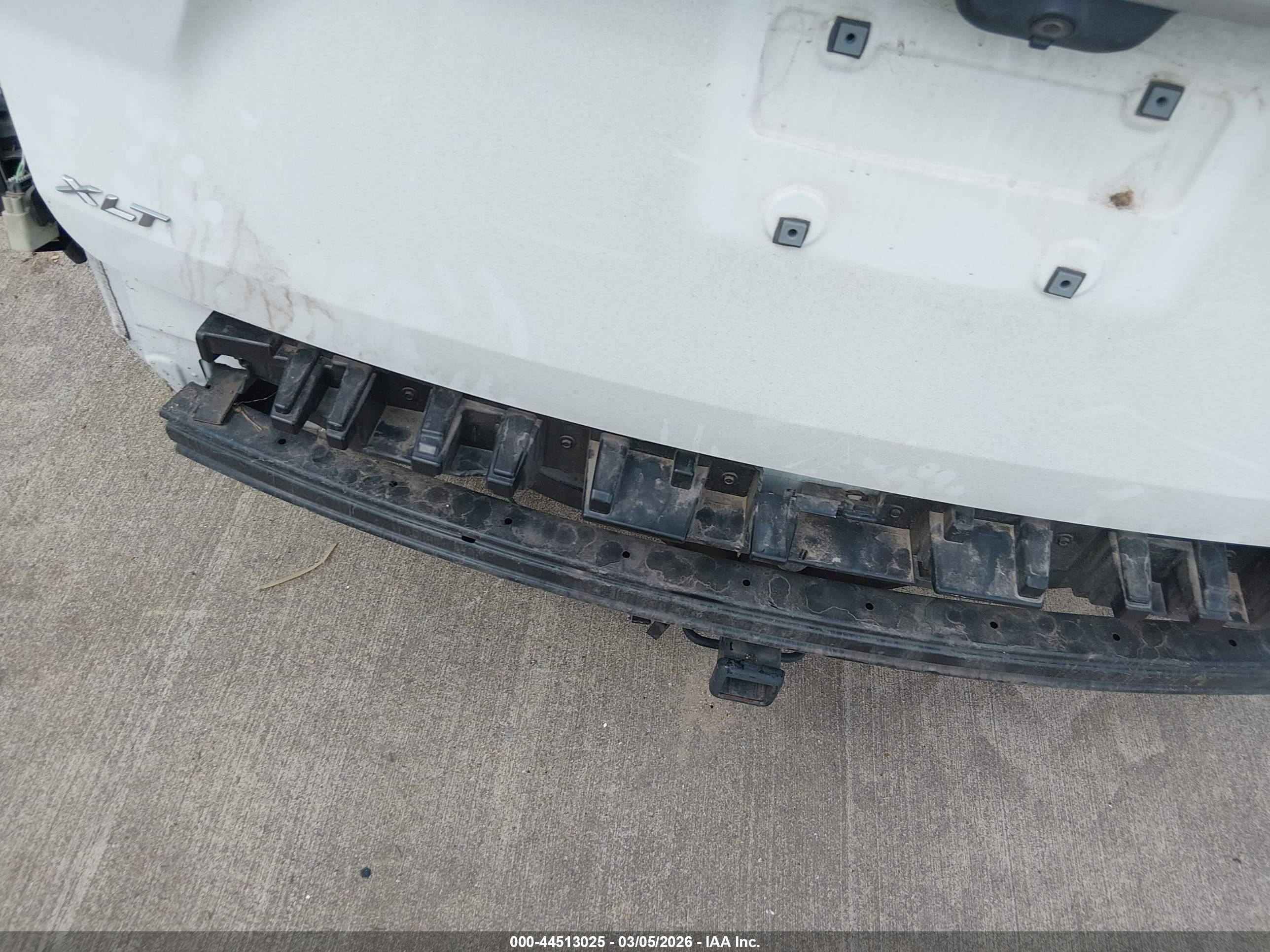FORD EXPLORER image 6