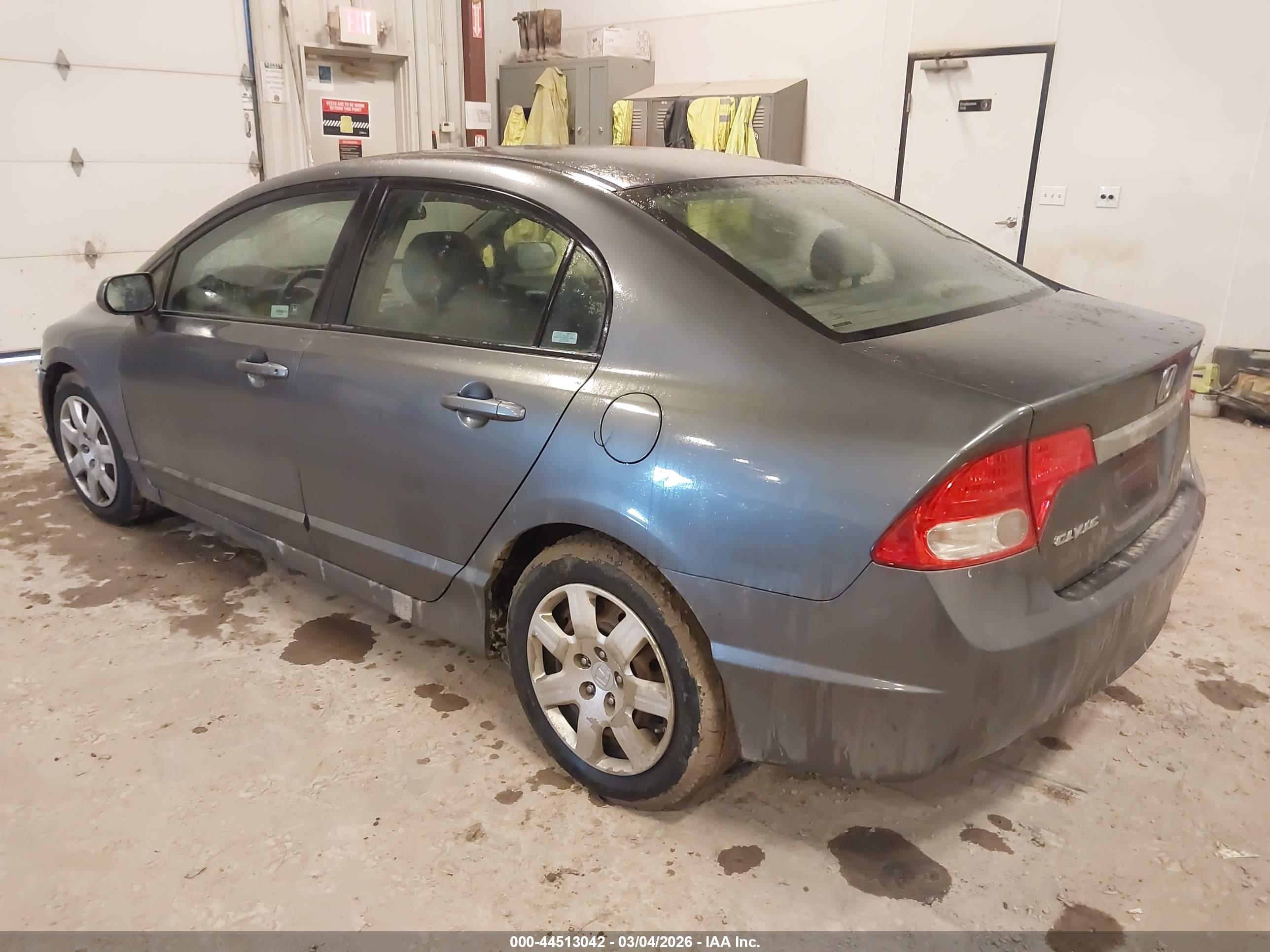 HONDA CIVIC image 3