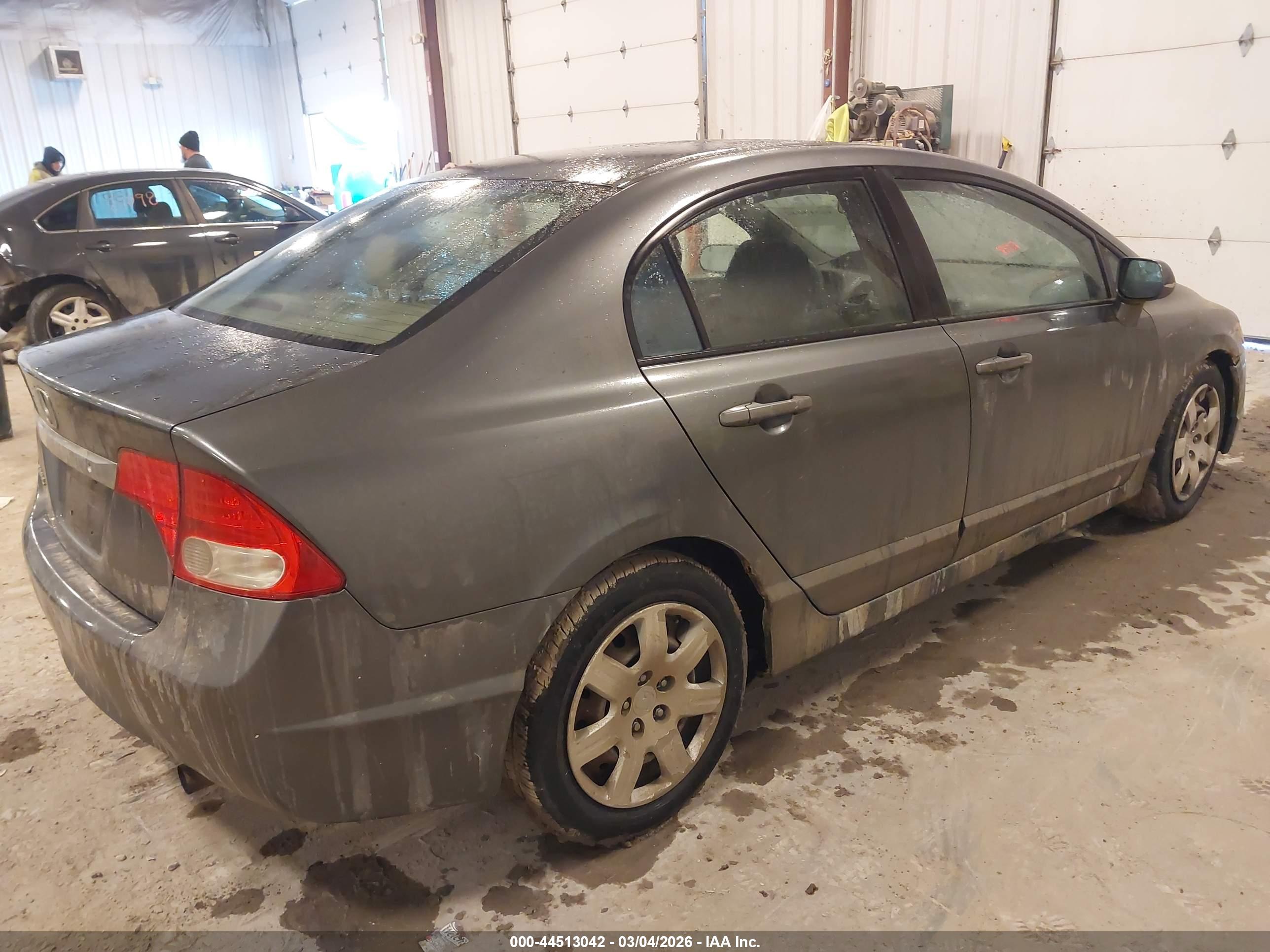 HONDA CIVIC image 4