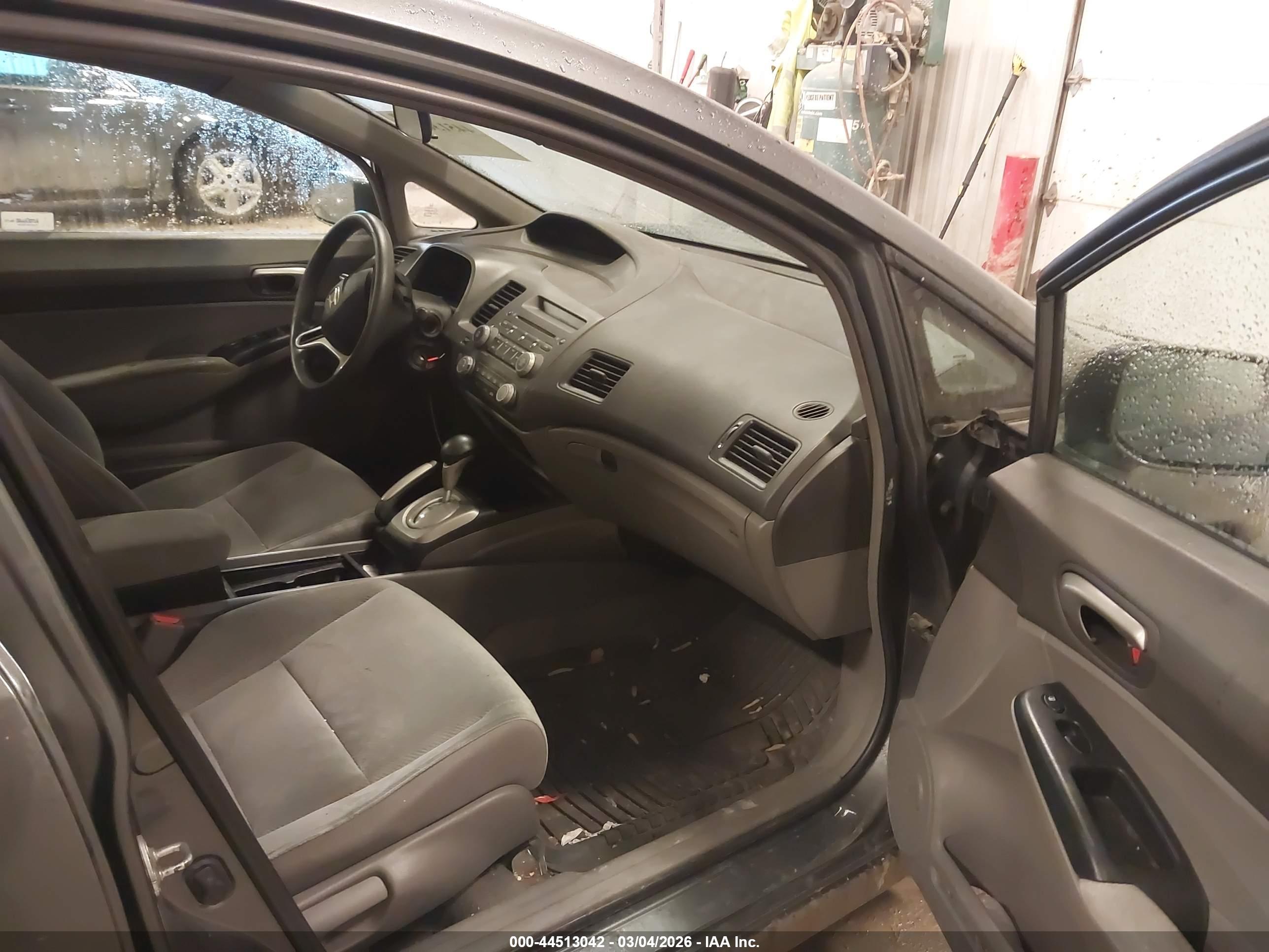 HONDA CIVIC image 5