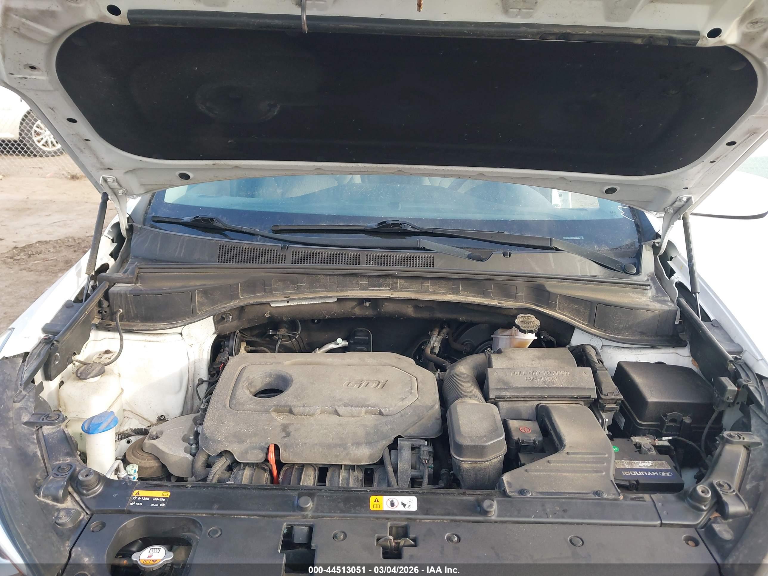 HYUNDAI SANTA image 10