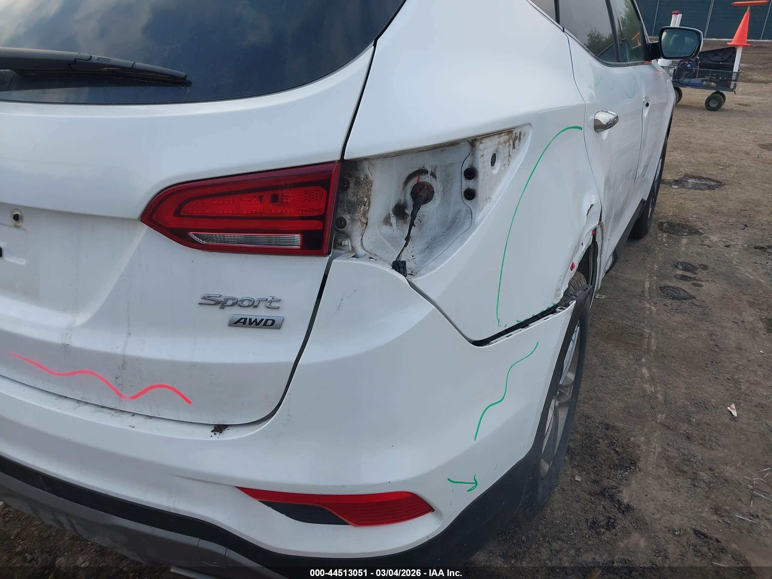 HYUNDAI SANTA image 6