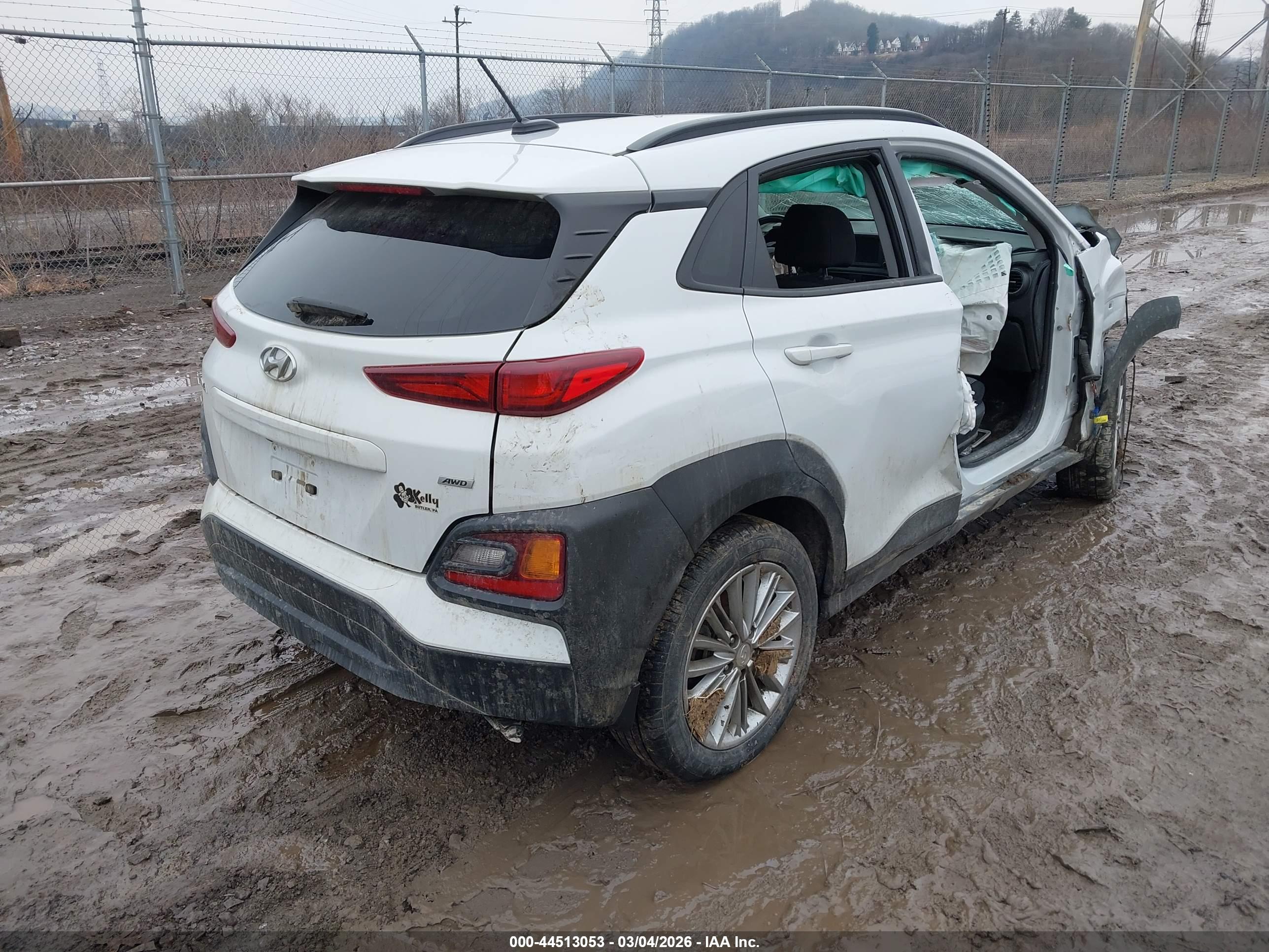 HYUNDAI KONA image 4