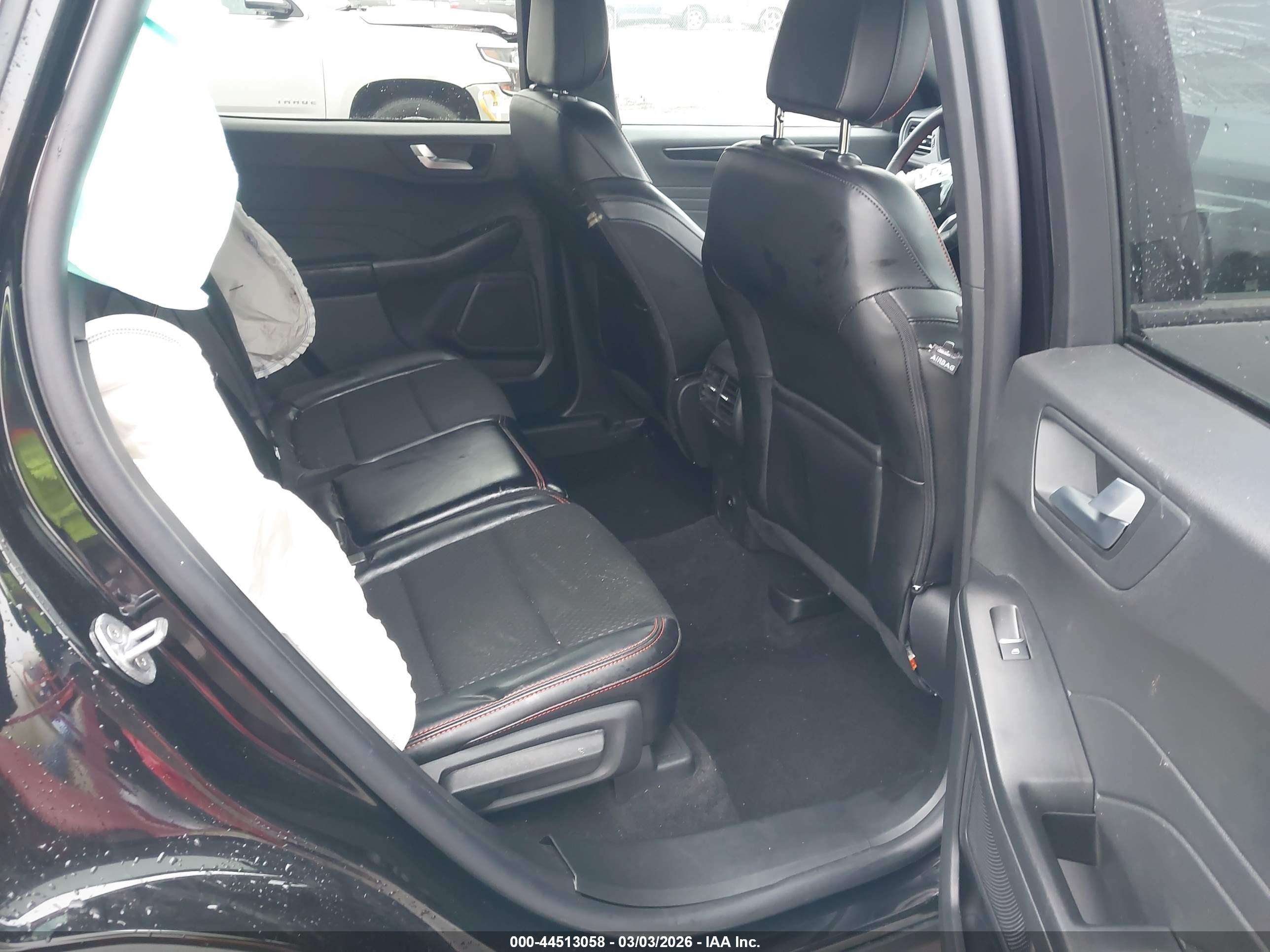FORD ESCAPE image 8