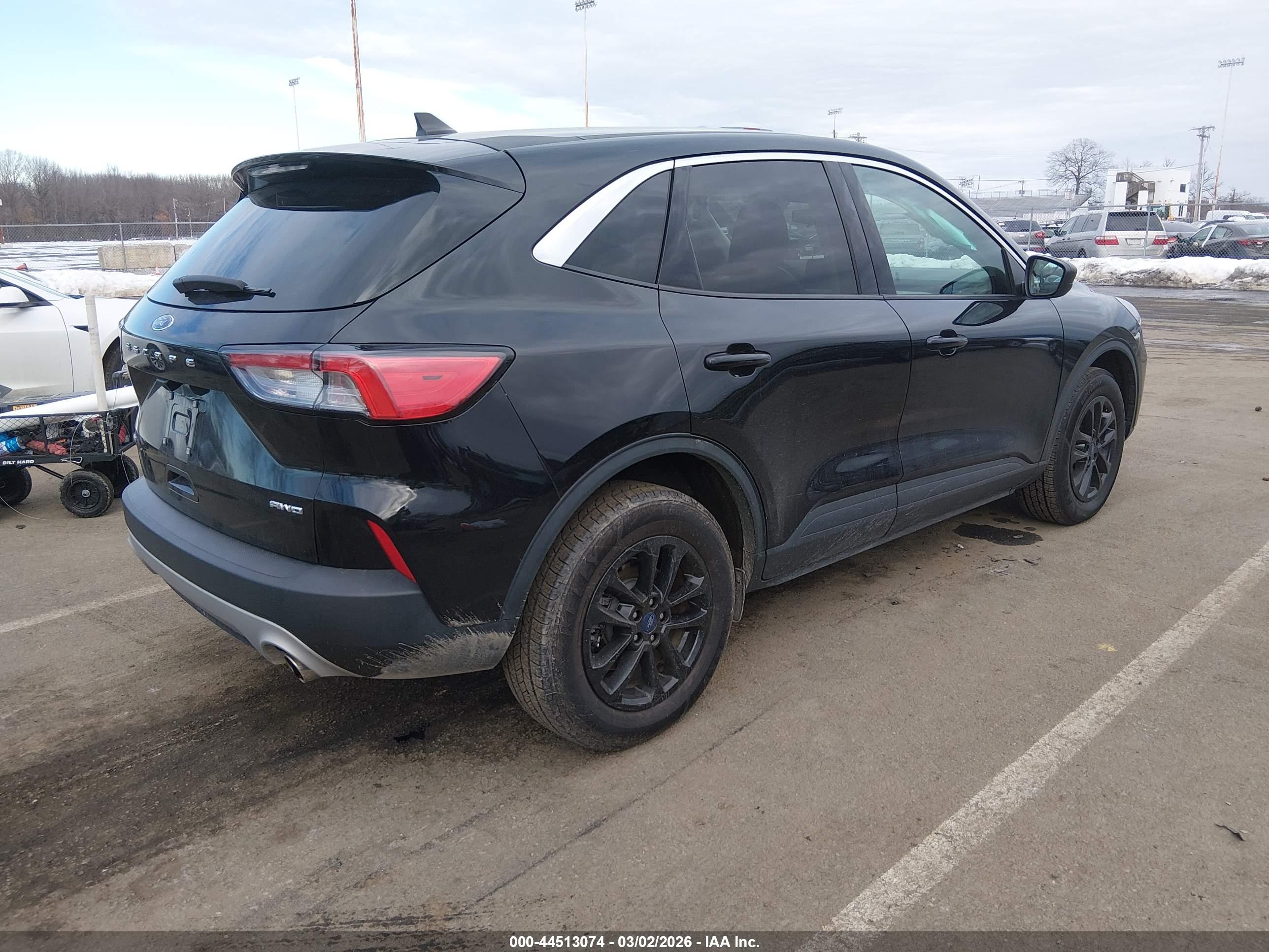 FORD ESCAPE image 4