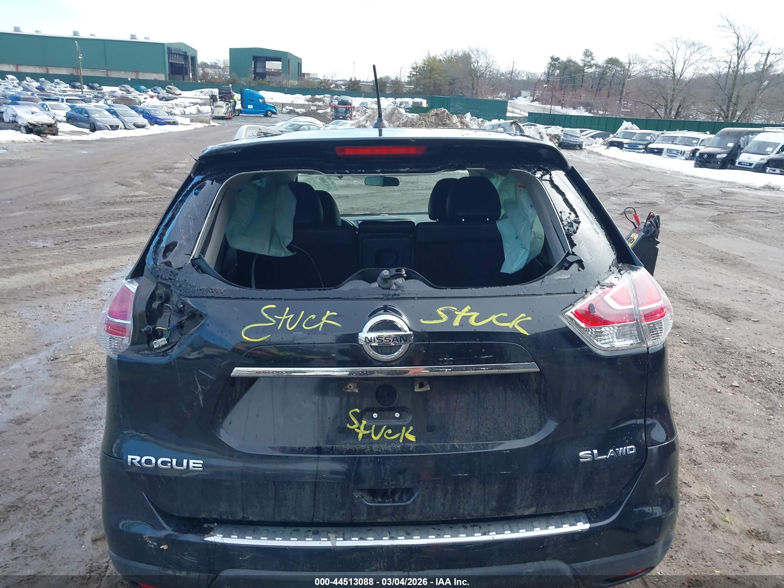 NISSAN ROGUE image 6