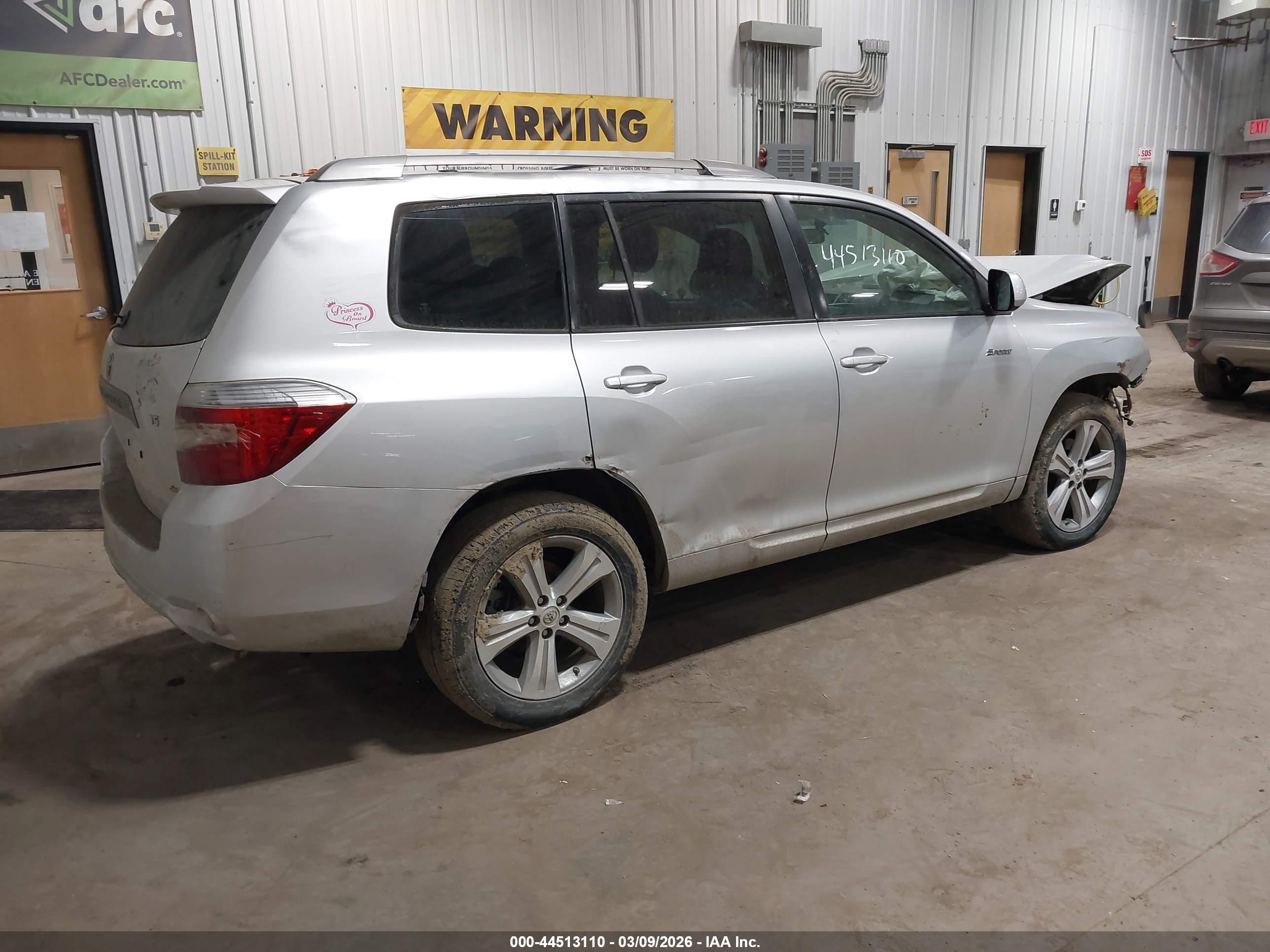 TOYOTA HIGHLANDER image 4