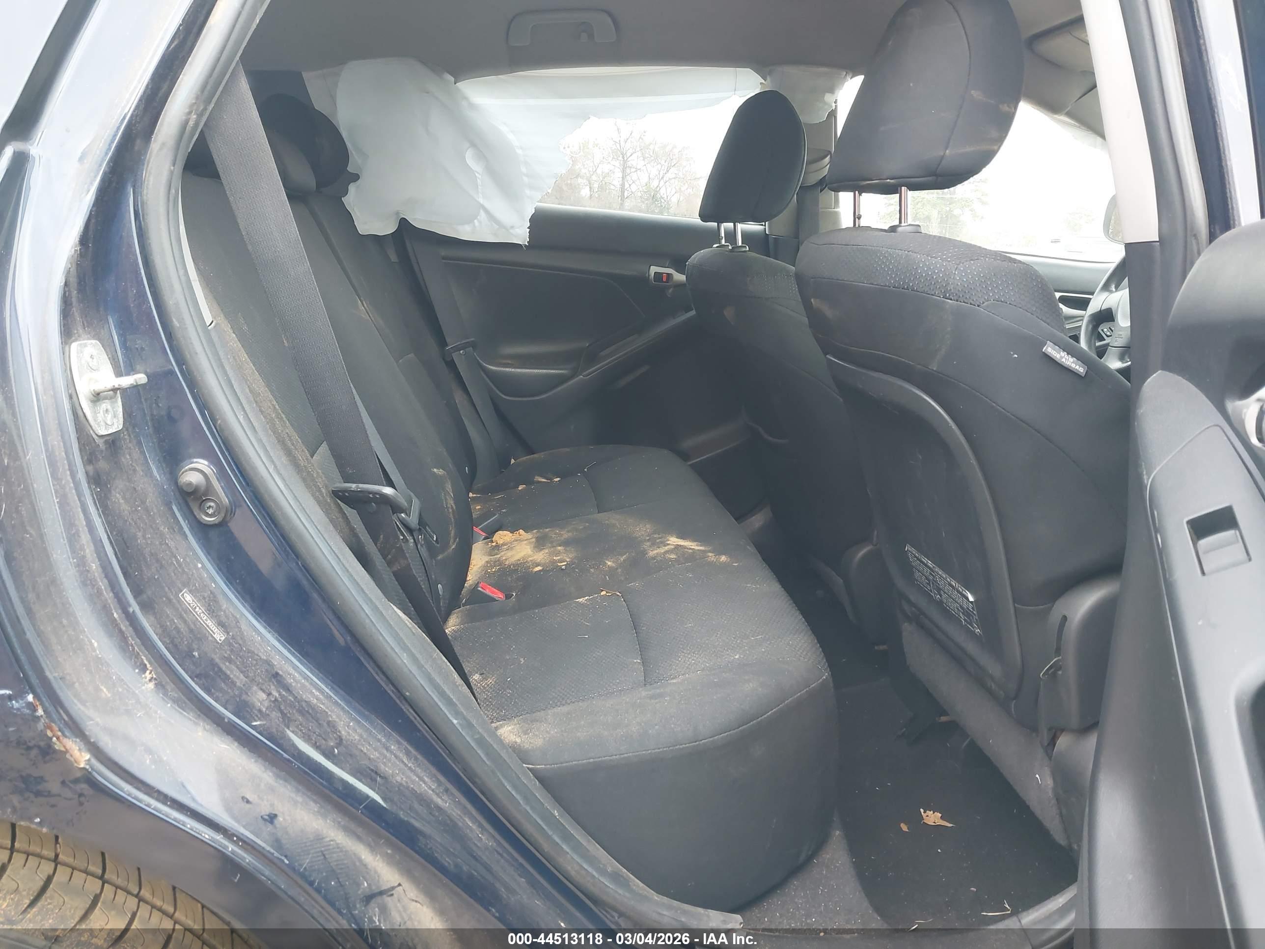 TOYOTA MATRIX image 8