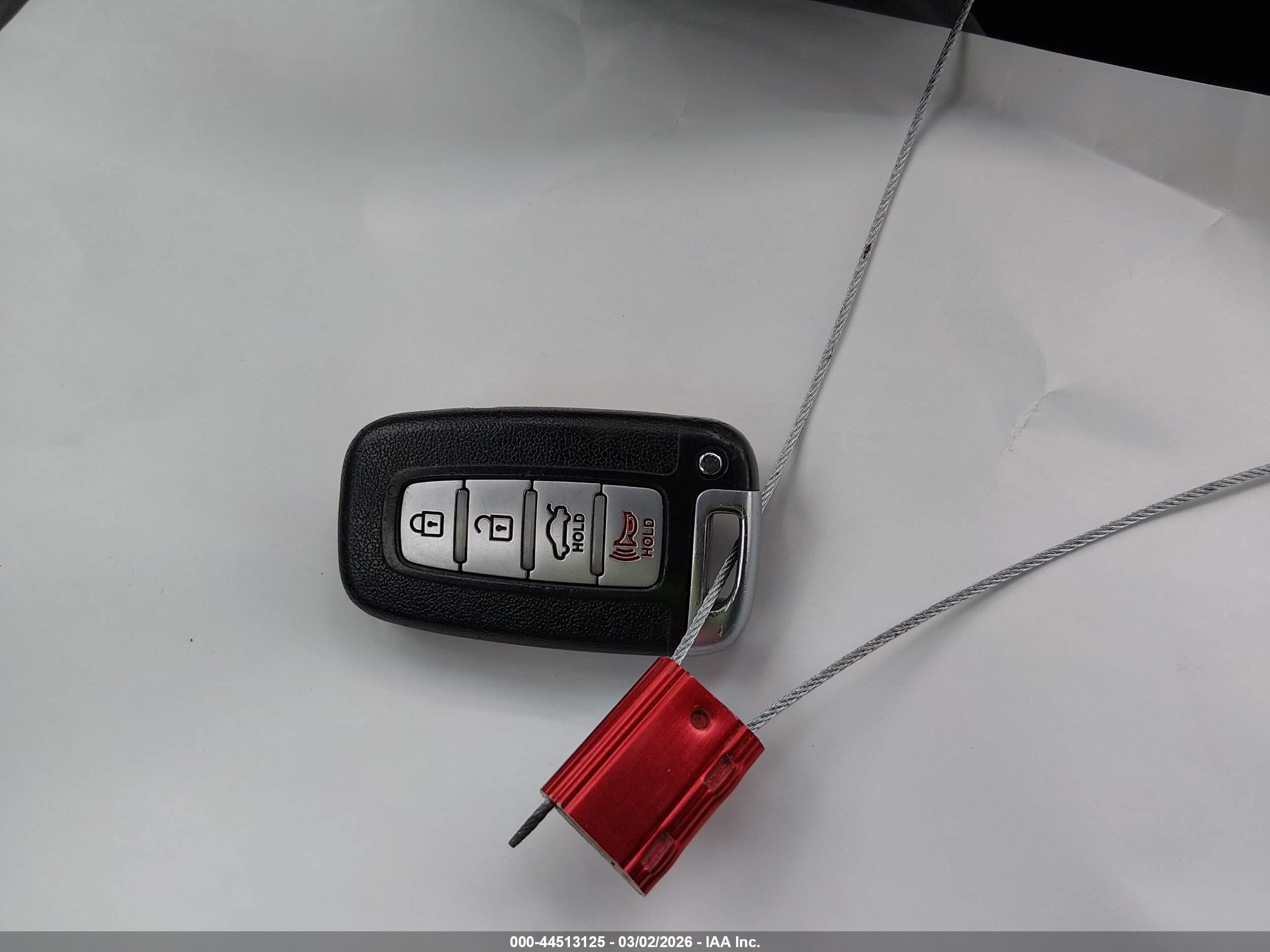 HYUNDAI AZERA image 11